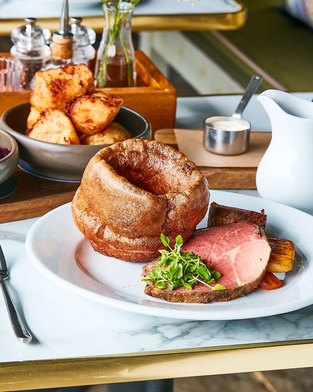 Join us for Easter Weekend 🌿
Just like Spring, Easter has crept up on us… and now we’re counting down to a season of short weeks and long, leisurely weekends.
Across the weekend, join us for relaxed lunches from our daily specials blackboard, or ease into the evening with Golden Hour, and enjoy great prices on drinks from 4–6pm. We're sure we can tempt you to staying for supper - our fixed price menu is served from 5pm.
Saturday is made for catching up with friends over our ever-popular bottomless brunch, before rounding off the weekend in the best way… with a traditional Sunday Roast. Our kitchen will be serving succulent meats, crispy roast potatoes and fresh, locally sourced vegetables, all piled high, just the way it should be - 12:00pm – 7:00pm 🤍
Whether you’re celebrating the long weekend or simply making the most of time together, we’d love to welcome you.