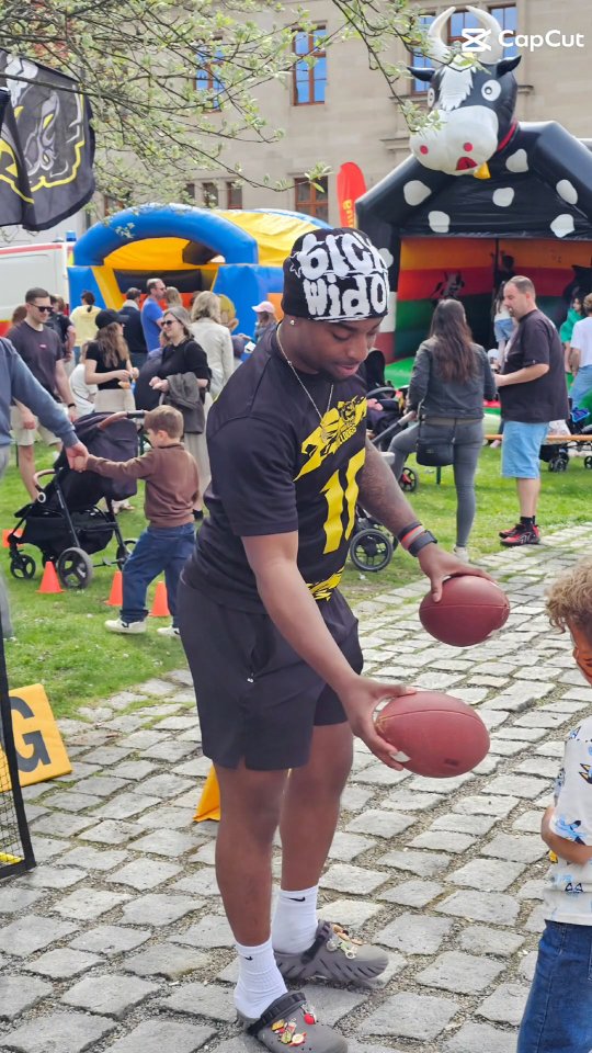 Entenrennen 2026 😁🐤🏈
@hefa_kuehlmoebel @amberger.entenrennen @madbulldogs_juniors @jen_fighter @rt69amberg
#madbulldogs #amberg #dawgs #entenrennen