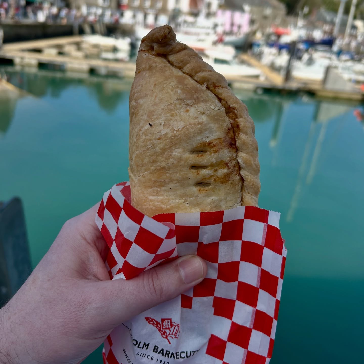 A Pasty a day keep the doctor away @malcolm_barnecutts 🙏🙌🙃
#cornwall #cornishfoodie #cornishfood #cornishpasty #pasty