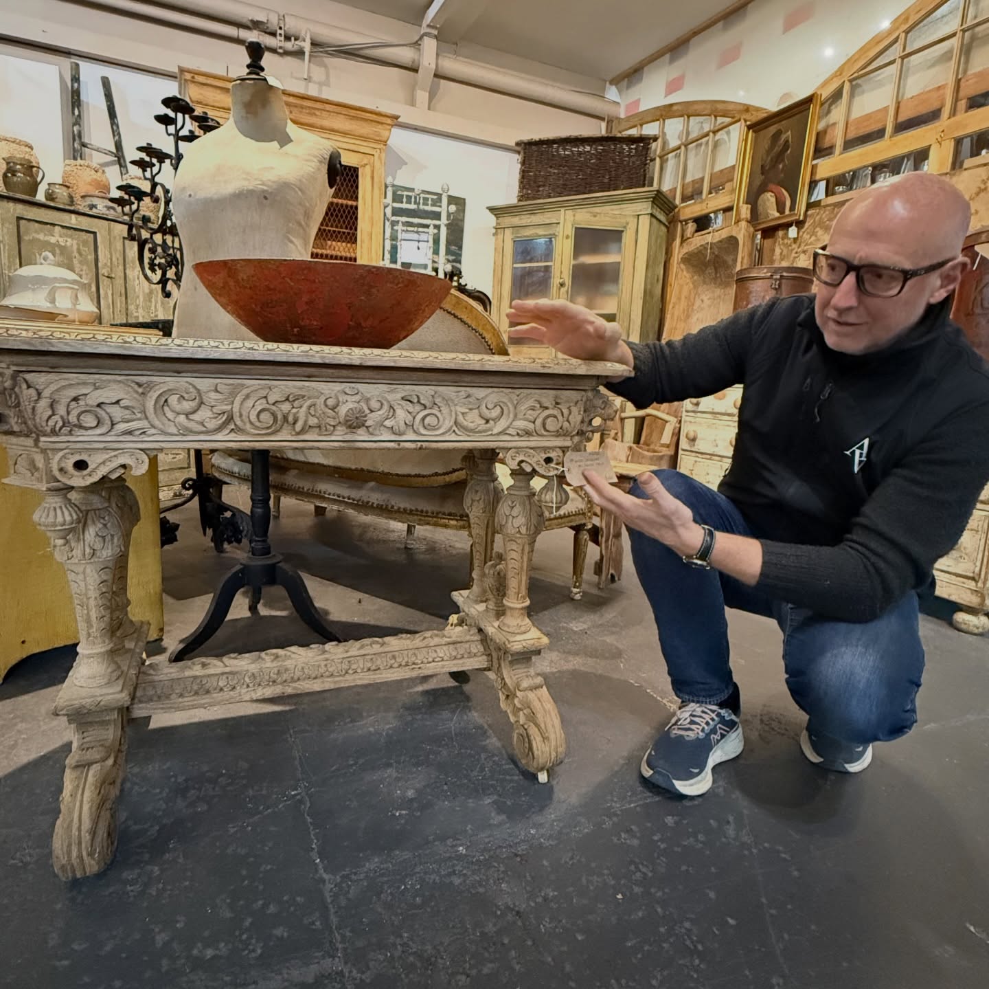 Ian’s Pick of the Week at the Antique Village.
What makes a piece truly special?
For Ian, it’s all about sheer beauty, exceptional quality, and the time and craftsmanship poured into every detail — the kind of artistry that feels almost off the scale compared to what we see today.
This week’s selection celebrates how antiques can be reimagined for modern living. Think statement pieces that don’t just sit quietly in a room, but elevate and transform a space.
Ian’s picks
A 19th c carved oak hall / centre table £750
A mid century waterfall coffee table £400
(Distraction by friendly little dog)
Alter candlesticks signed Pallisser Aylon - converted to lamps £795
Small old pine drop leaf table £165
Mid century Black leather (very comfortable) armchair £495
Oversized Indian urns in brass £1,200 for the pair.
Ian has also shared photos with us to show how Victorian, Art Deco, mid-century, and modern styles blend together in today’s environment — proving that great design isn’t about sticking to one era, but about creating a layered, lived-in look that feels both timeless and personal.
Which pieces would you have your space?
www.theantiquevillage.co.uk
#interiors #victorian #blendedinteriors #interiorstyling #theantiquevillage