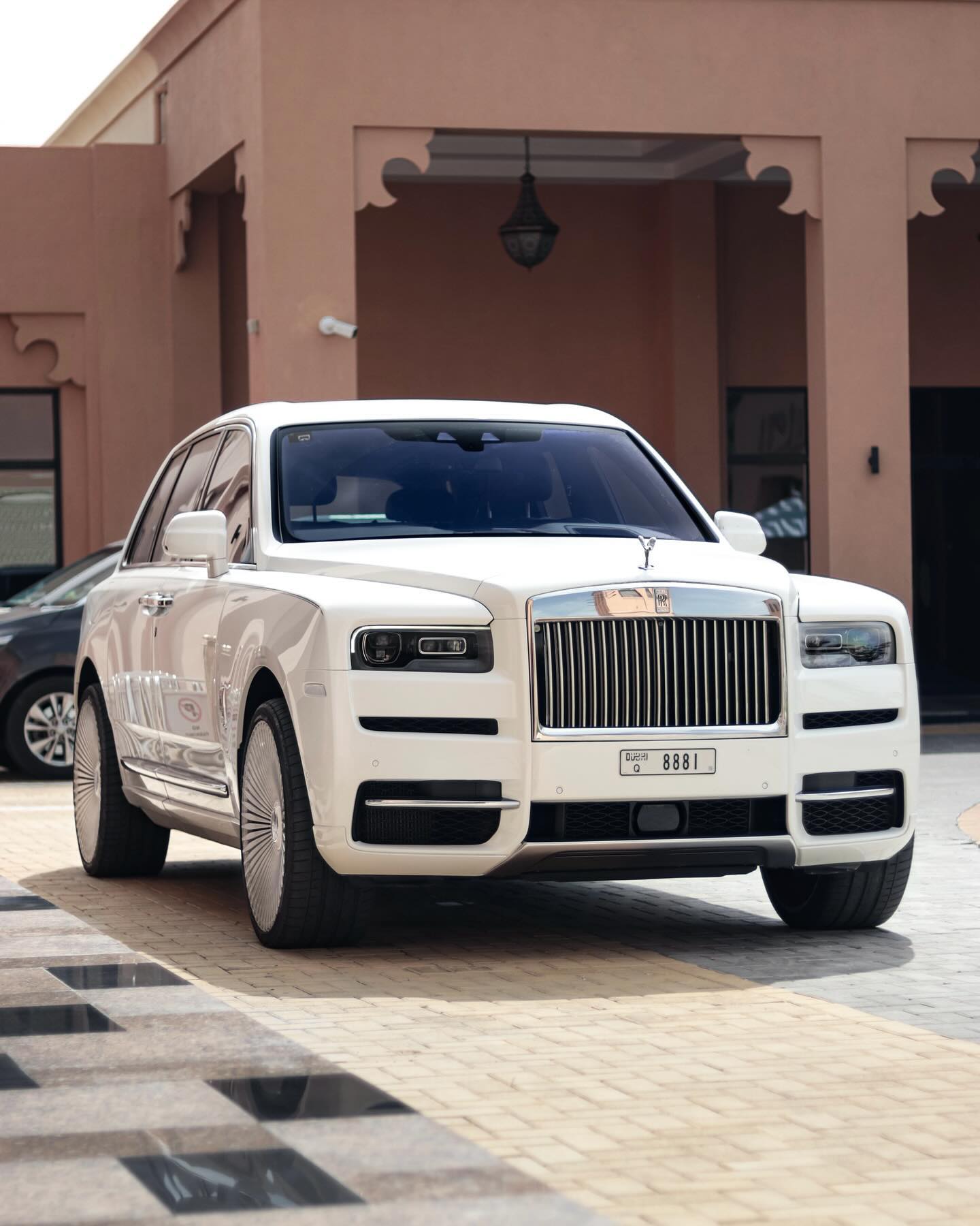 Rolls-Royce Cullinan 💸
📱 For car rental purposes, send us a message in our DM, or contact us via WhatsApp: +971544491625
📱 Для аренды авто, пишите нам в Директ, или же в WhatsApp: +971544491625