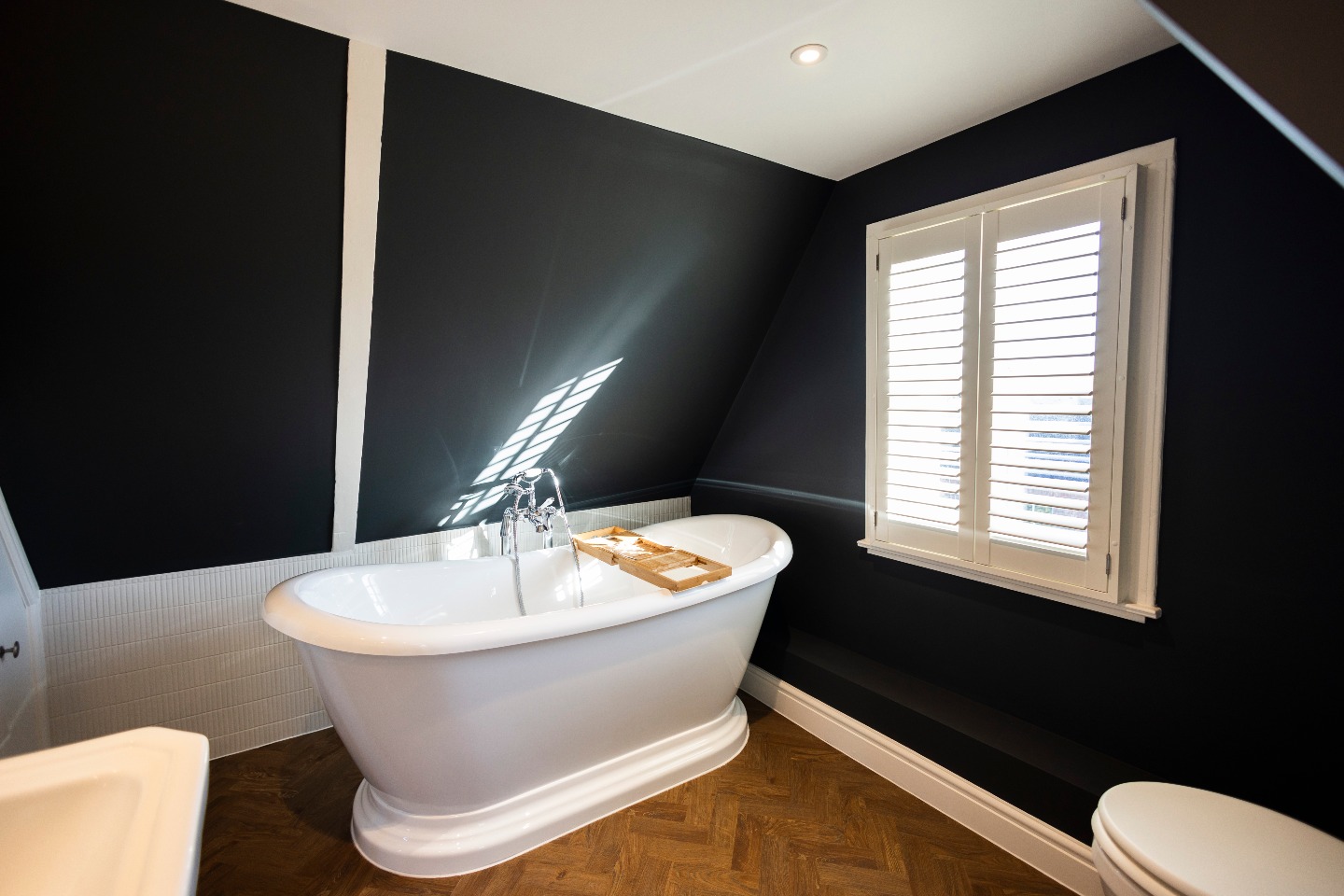 Bold contrasts, clean lines, and a modern finish 🛁
This bathroom brings together black and white elements with warm textures for a space that feels both contemporary and inviting.
Get in touch with our team today for a free visit and quote 🙌
🌐 dandbbuilding.co.uk
📲 01727 514020 | 07764745711
📧 ben@dandbbuilding.co.uk
📍 St Albans, Hertfordshire
We work primarily in Hertfordshire, with recent projects in Redbourn, Harpenden and St Albans.
#HertfordshireBuilders #StAlbansConstruction #HertfordshireConstruction #StAlbansBuilders #HomeRefurbishment