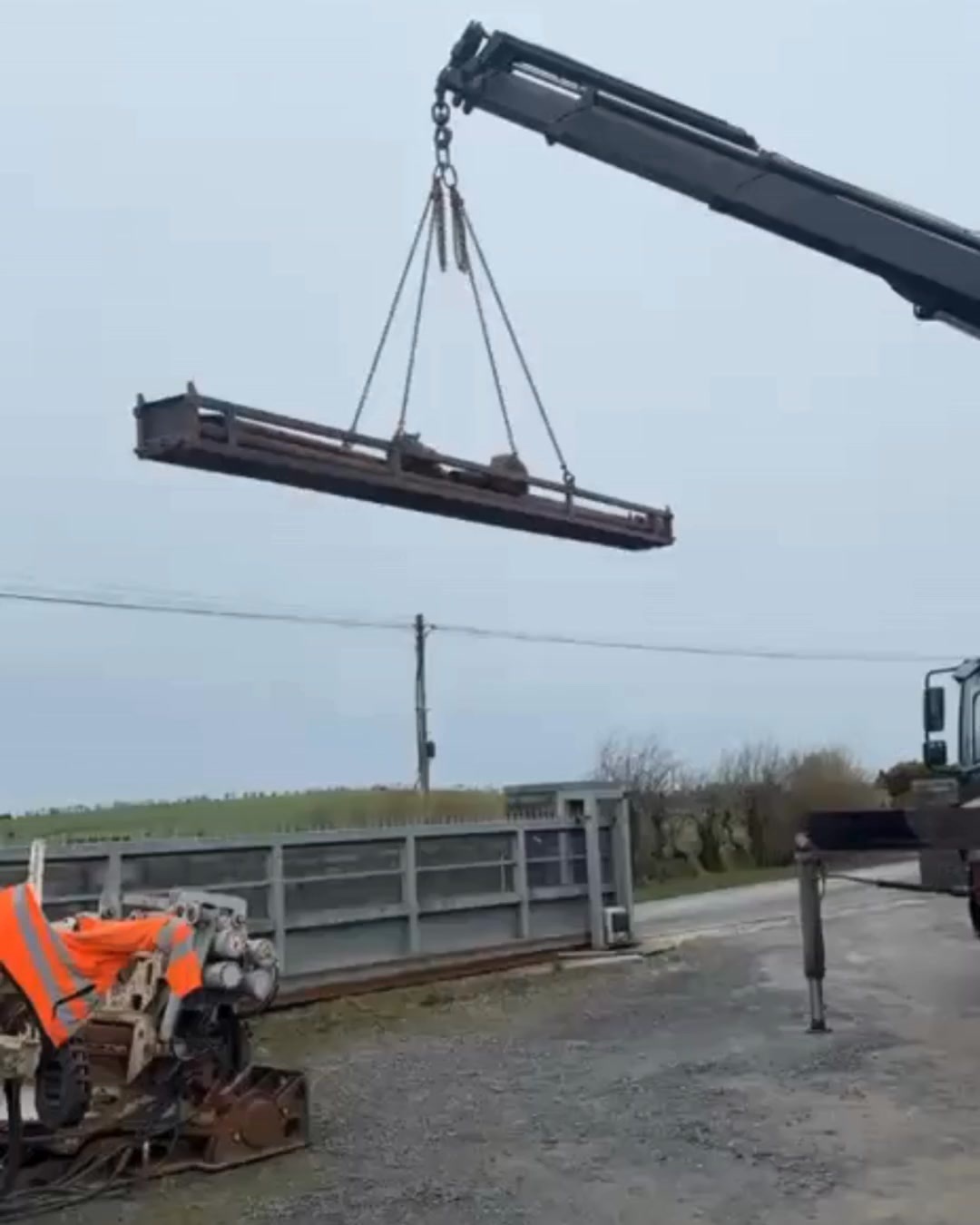 Moving 1.5 tonne loads takes more than just the right equipment โ it takes careful planning and precision.
Moving 1.5 tonne loads isnโt something you leave to chance ๐ช
Every lift is handled with care, planning, and precision โ ensuring your equipment is moved safely and efficiently, every time.
With our specialist Hiab lifting services, weโve got the experience and equipment to get the job done right ๐
Get in touch to discuss your lift - Link in bio
#hiabhire #specialistlifting #magherafelt #northernireland #derrylondonderry #belfast #cookstown #antrim