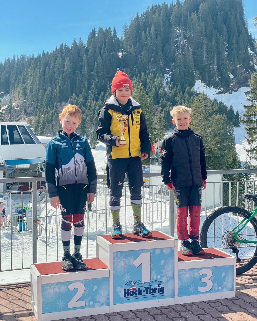 Osterweekend erfolgreich abgeschlossen! Beim traditionellen Oberlin Race sammeln die SCO Cracks weitere Podestplätze:
U9 Knaben:
🥉 Noah Schiess 💪
U16 Knaben:
🥈 Jan Bieri 💪
Juniorinnen:
🥉 Leana Bieri 💪
Nun folgt mit dem ZSV Cupfinal am 18.04.26 noch der Saisonabschluss. Wir bleiben dran!
