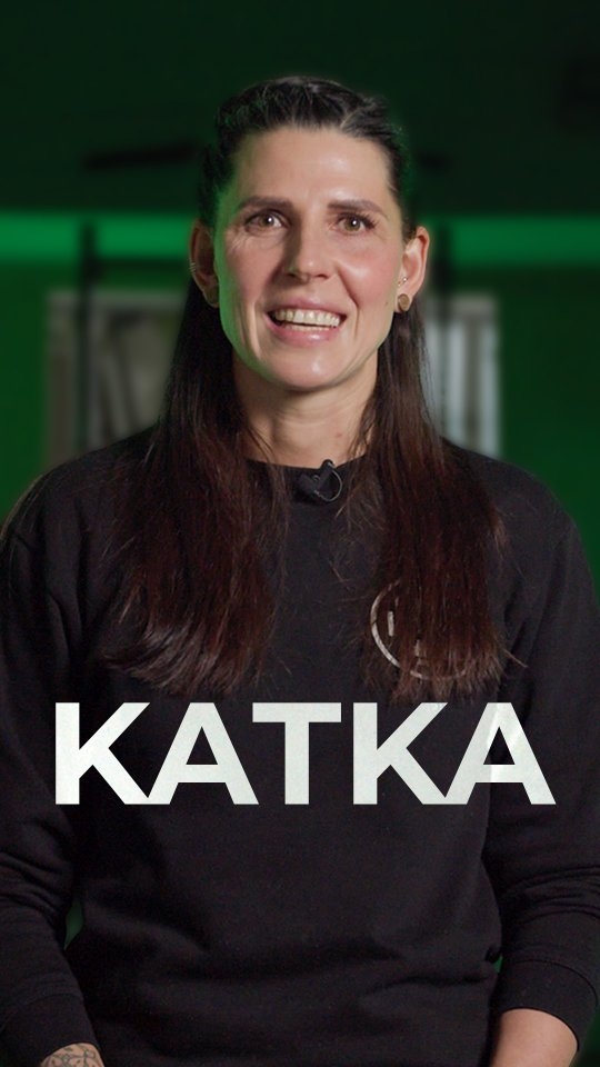 Meet Katka – Functional Strength & Corrective Training Specialist
Katka’s coaching is built on the principles of the Functional Patterns and MOVEMED systems, shaping a structured and biomechanics-driven approach to movement, strength training, and long-term physical health.
With professional experience in London and Sydney, and a strong foundation of continued education and hands-on practice, Katka combines academic knowledge with real-world coaching expertise. Her focus is on helping clients build resilient, capable bodies that perform efficiently in everyday life.
Her training centers on fundamental human movement, posture, gait, running mechanics, and structural balance. Sessions integrate strength development with corrective strategies to restore muscular balance, improve coordination, and create sustainable, functional strength.
Katka emphasizes precision, body awareness, and movement quality in every session. The objective is simple: develop a body that moves efficiently, feels strong, and stays durable over time.
Learn more about our coaching and training philosophy:
👉 Advance Training | Personal Training & Back Pain Relief | Prague, Czechia
www.advancetraining.cz