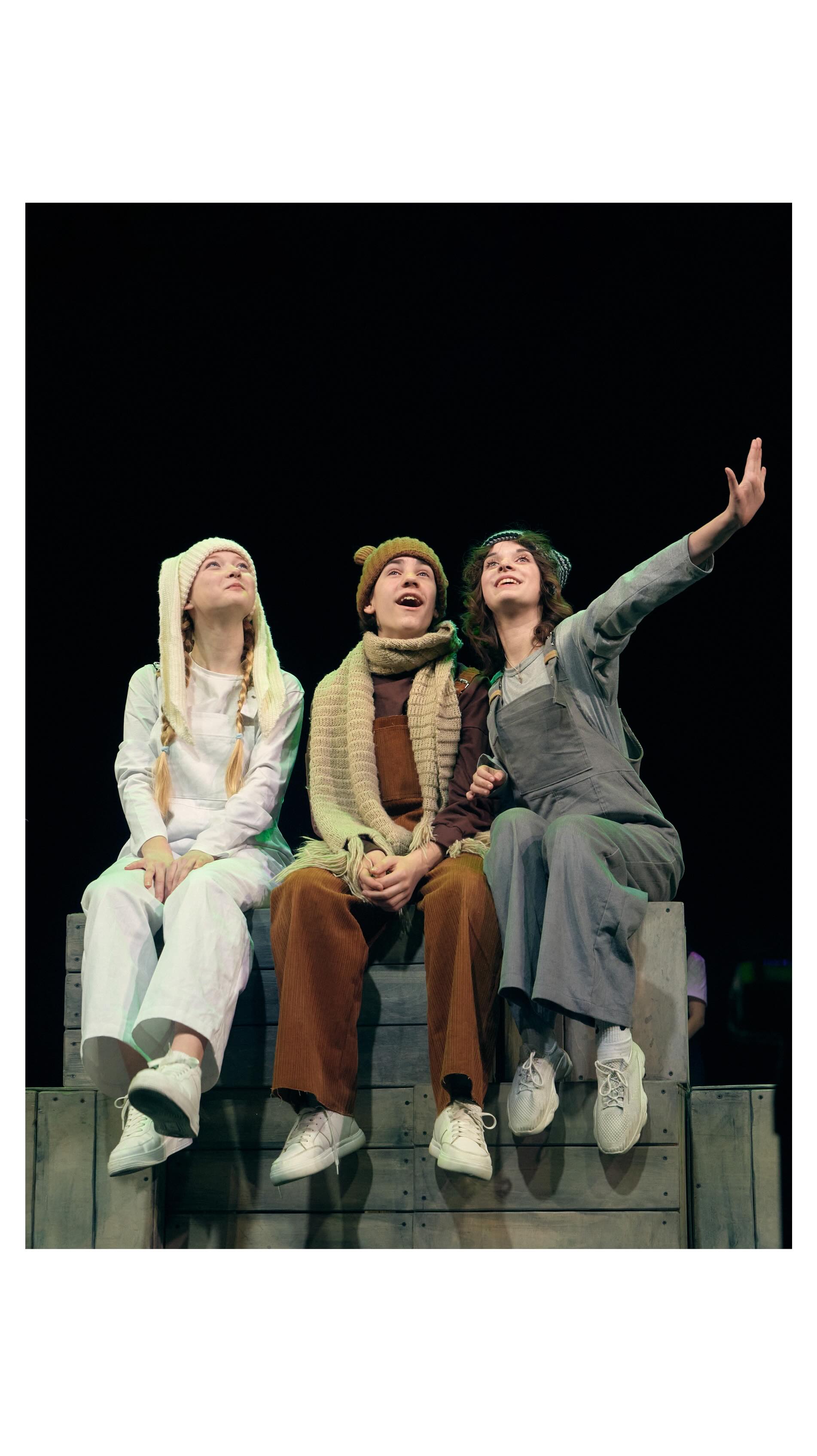 🎭 «ПРАВДА, МЫ БУДЕМ ВСЕГДА?»
Сказка в одном сновидении
по мотивам рассказов С.Козлова
Режиссер-постановщик @zhenya_karpei
Премьера, март 2026.
💫 Покажем спектакль снова на нашем отчётном гала-концерте 17 мая.