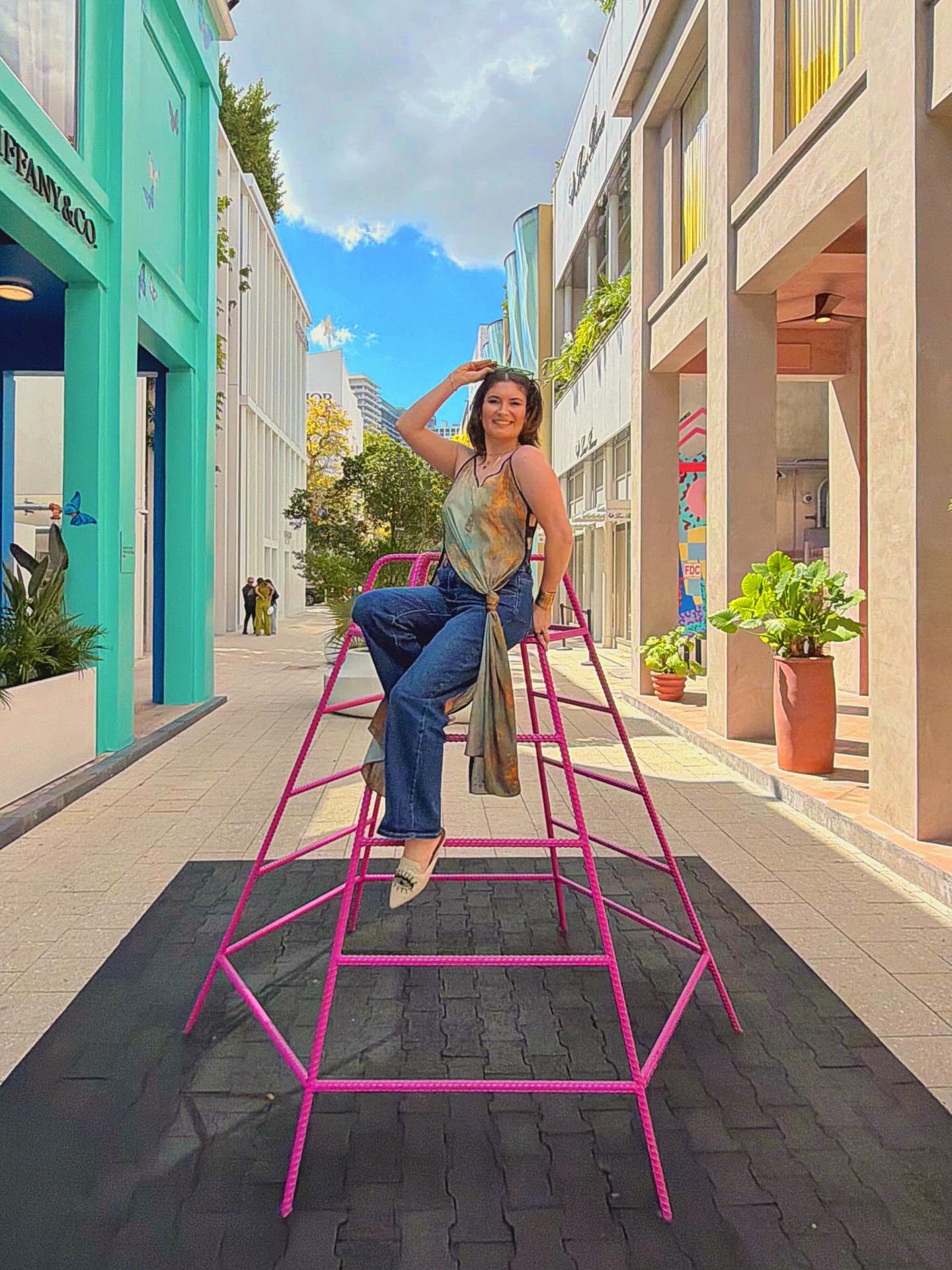 βYouβve worn that beforeβ
πππ
Thatβs kind of the point of clothesβ¦β¦fast fashion is designed to be disposable! Itβs cheap because itβsβ¦cheap!!
Clothing thatβs made to fall apart, ironically, will stay on this Earth longer than any of us πππ
You can cut down on clothing waste by repairing, restyling, rewearing, and getting creating with whatβs in your closet!! πππ₯πππ