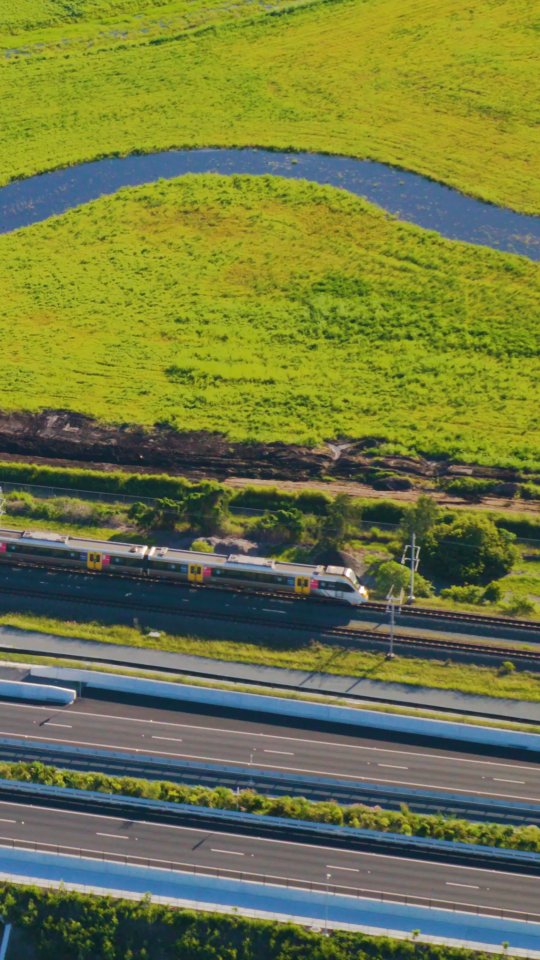 Travelling 🚁 from #GoldCoast to #Brisbane we locked onto this @queenslandrail #Train. The race was on. With the rising cost of petrol, subsidising travel with public transit looks more and more appealing. Especially when the trains fly like this.