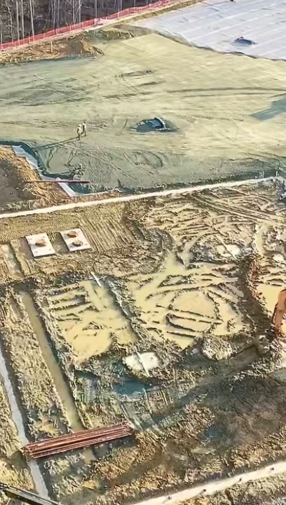 Our team is on-site in Maryland moving earth and prepping the foundation for what’s coming next!
We’re not just moving dirt; we’re making room for progress.