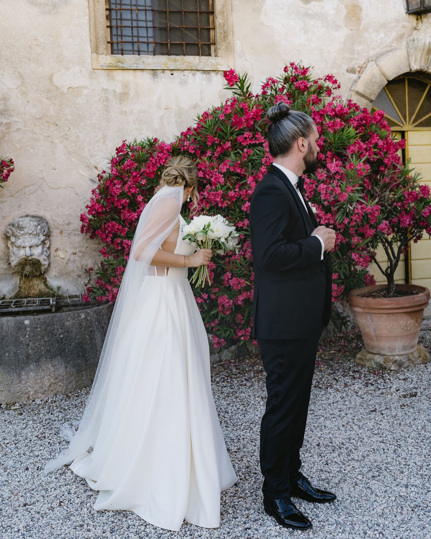 Our weddings are modern, trendy and super personalised🤍 It is your day, it should tell your love story, express the traditions, the culture, the happy moments that lead to this day, involve your family and friends with surprises into the whole experience, for everyone to have an unforgettable day! We will help you plan every detail, recommend vendors and answer any question, as well as be there on the day in a couple and meticulously orchestrate the whole day, help your guests and not allow any stress for you 👰🏽♀️🤍
Cheers to love 🤍
🪩www.ajaweddings.com
💌info@ajaweddings.com
Planung & Concept @ajaweddings
Photo & Video @ynaundmarius
#lakegardawedding #gardaseehochzeit #italyweddingplanner #lakecomoweddingplanner #lakecomowedding