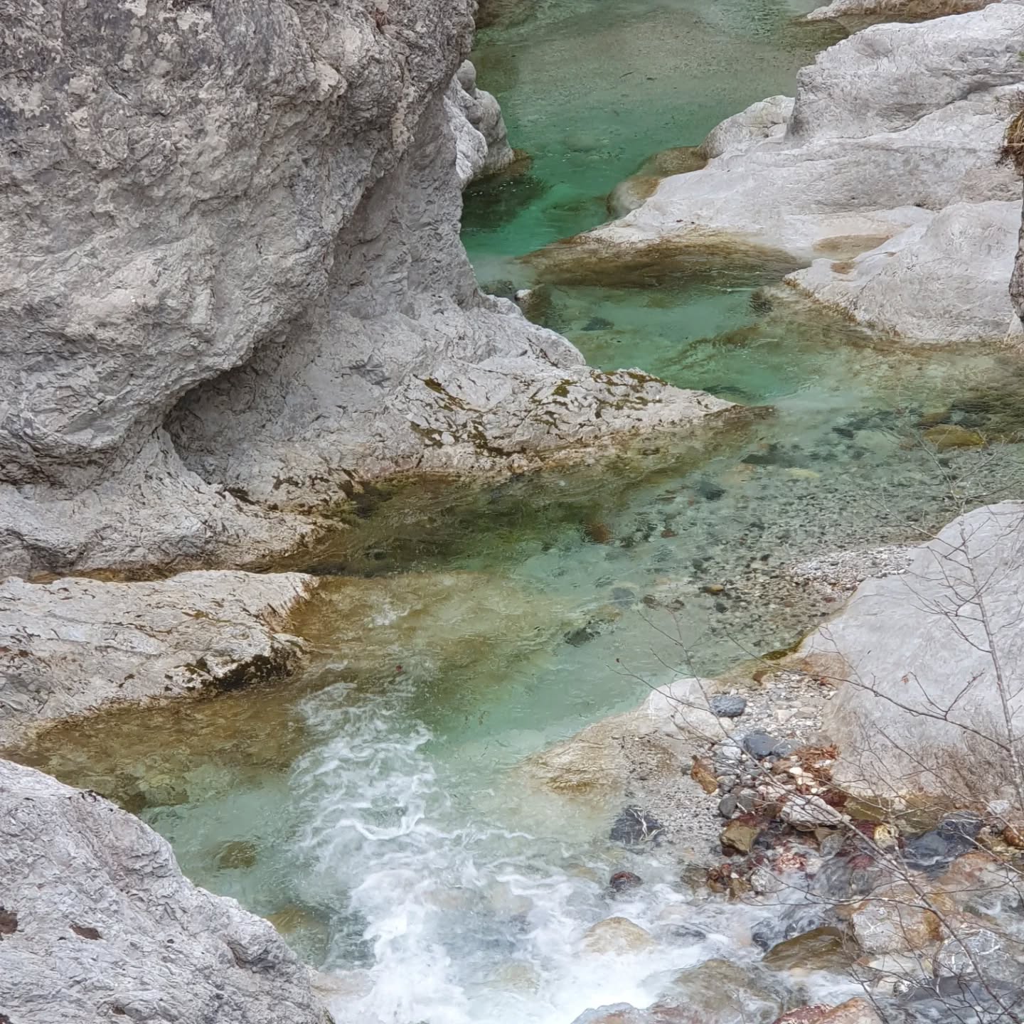 🌿 Flussbaden - Saison startet bei mir schon im April..also schon bald!!!!
..nach langen Bergwanderungen in den #karawanken
..das ist #kärntenurlaub..
..😉 immer wochenends!
🇦🇹 Kärntner #bergwanderführerin
#bergtour #hikingadventure