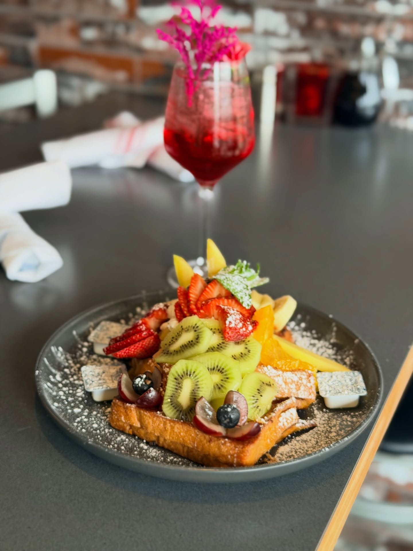 Happy Easter! 🌷✨ Our Nutella French Toast is the perfect treat for this holiday! 👨🏻🍳✨
#cookrestaurant #cookneedham #needhamma #bostonfood #bostonfoodies