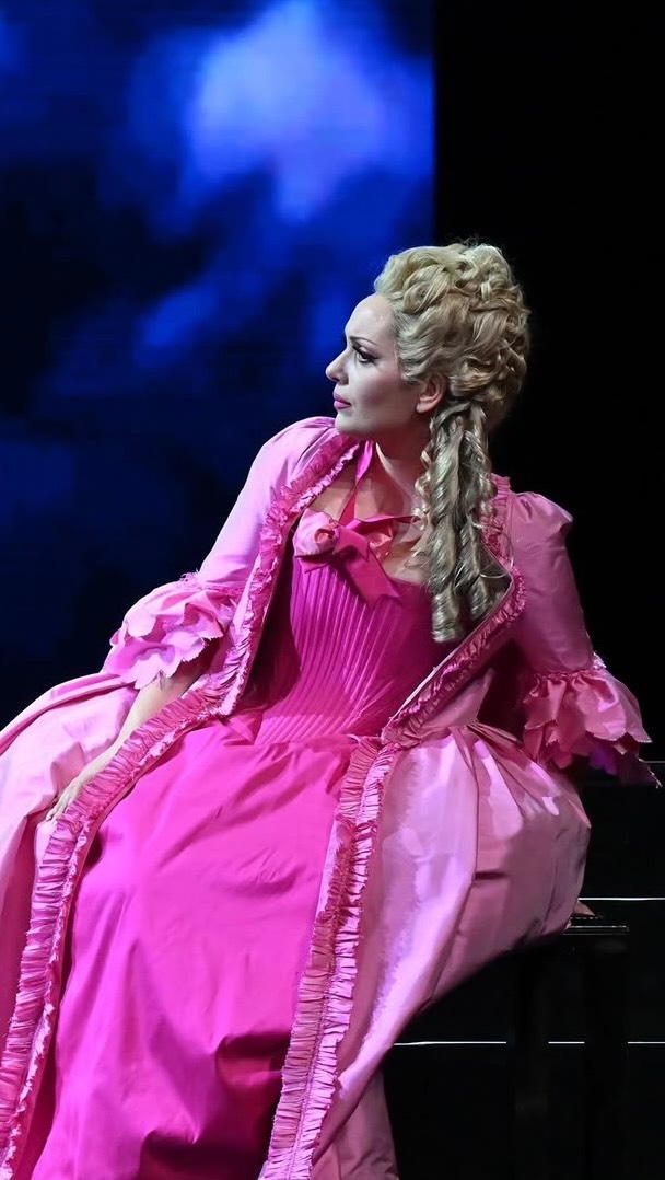 Anastasia Bartoli singing “In quelle trine morbide” from “Manon Lescaut”, Teatro Regio di Parma
Follow @operavoci for more videos
#manonlescaut
#teatroregiodiparma
#instaopera
#Puccini