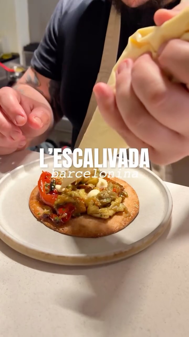L'escalivada (barceloninađ„)
#santopaladar #escalivada #barcelona #cuinacatalana #restaurantesbarcelona