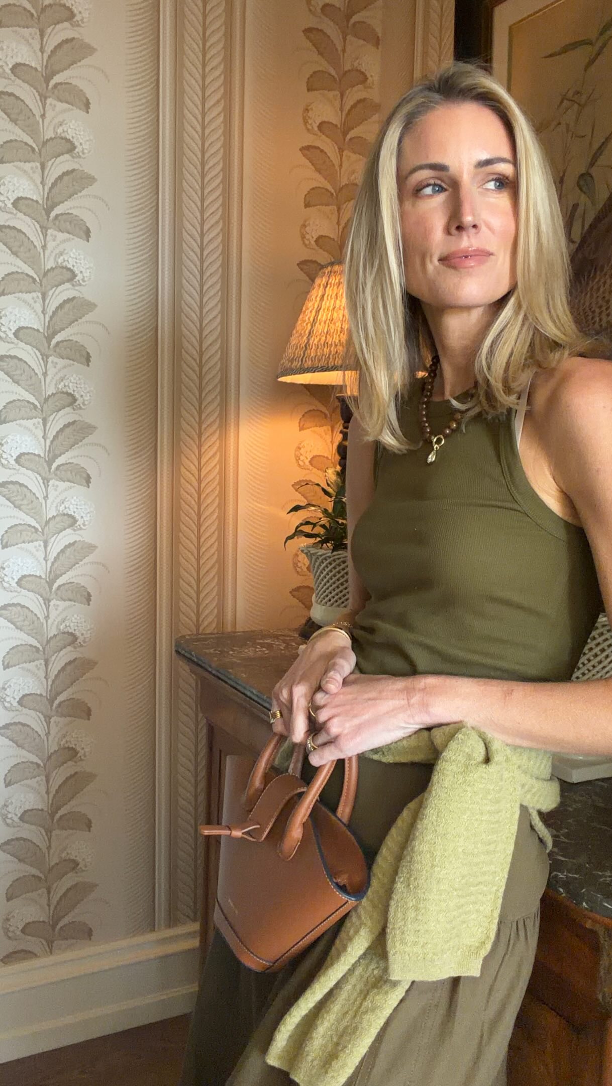 please tell me your bathroom looks like this too after getting ready. a much needed reset after a few days away 🤍 the perfect @meandem set comment 'shop' for outfit details.