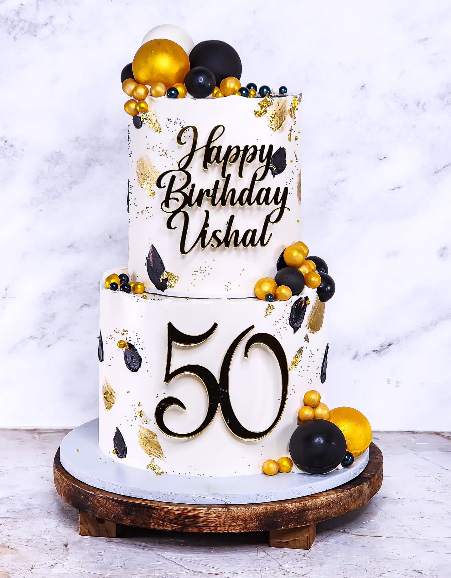 50th Birthday Celebrations
#50thbirthdaycake #2tiercake #chocolatesphere #2026Bakes #Marlenebakes