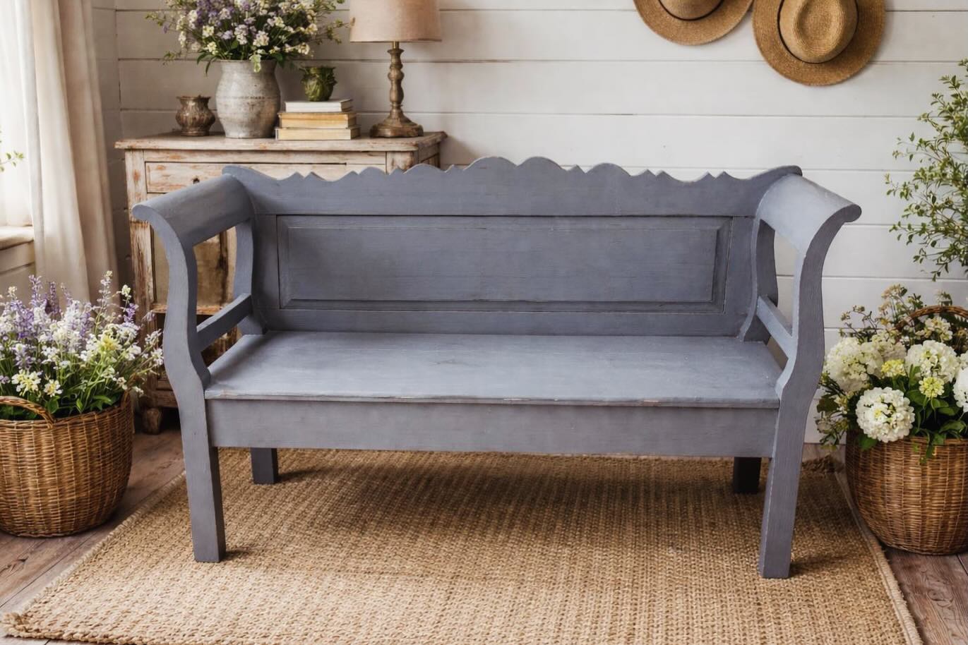 Lovely pine bench with gorgeous blue/grey painted finish. Strong and sturdy but with some beautiful finer details like the shaping to the arms and fabulous back edging.
Suitable for indoor use only, it would look great in a hallway….somewhere to sit while you kick off your shoes and throw down your bag, it measures W138cm D47cm H94cm £250
Have a good Good Friday! 🐥🌼😆
#bench #pinebench #paintedbench #hallwayideas