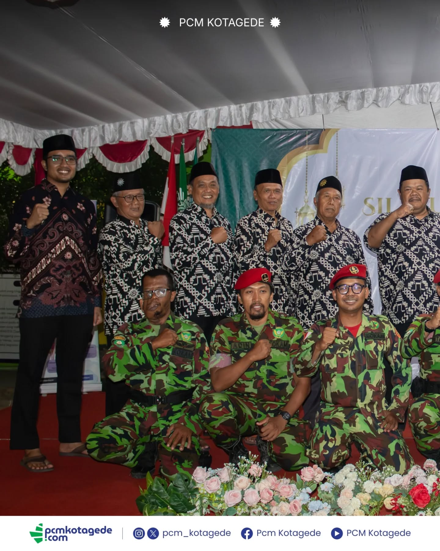 Dalam momen Silaturahmi Syawal & Halalbihalal PCM Kotagede 1447 H, kita dipertemukan untuk saling memaafkan, menguatkan ukhuwah, dan memperkokoh langkah bersama dalam dakwah dan pengabdian
Semoga setiap jabat tangan membawa keberkahan, setiap senyuman menghadirkan ketulusan, dan setiap pertemuan menjadi penguat kebersamaan kita 💚
Taqabbalallahu minna wa minkum, mohon maaf lahir dan batin 🤝🏽
#SilaturahmiSyawal #Halalbihalal #PCMKotagede #Muhammadiyah #Syawal1447H UkhuwahIslamiyah Kotagede