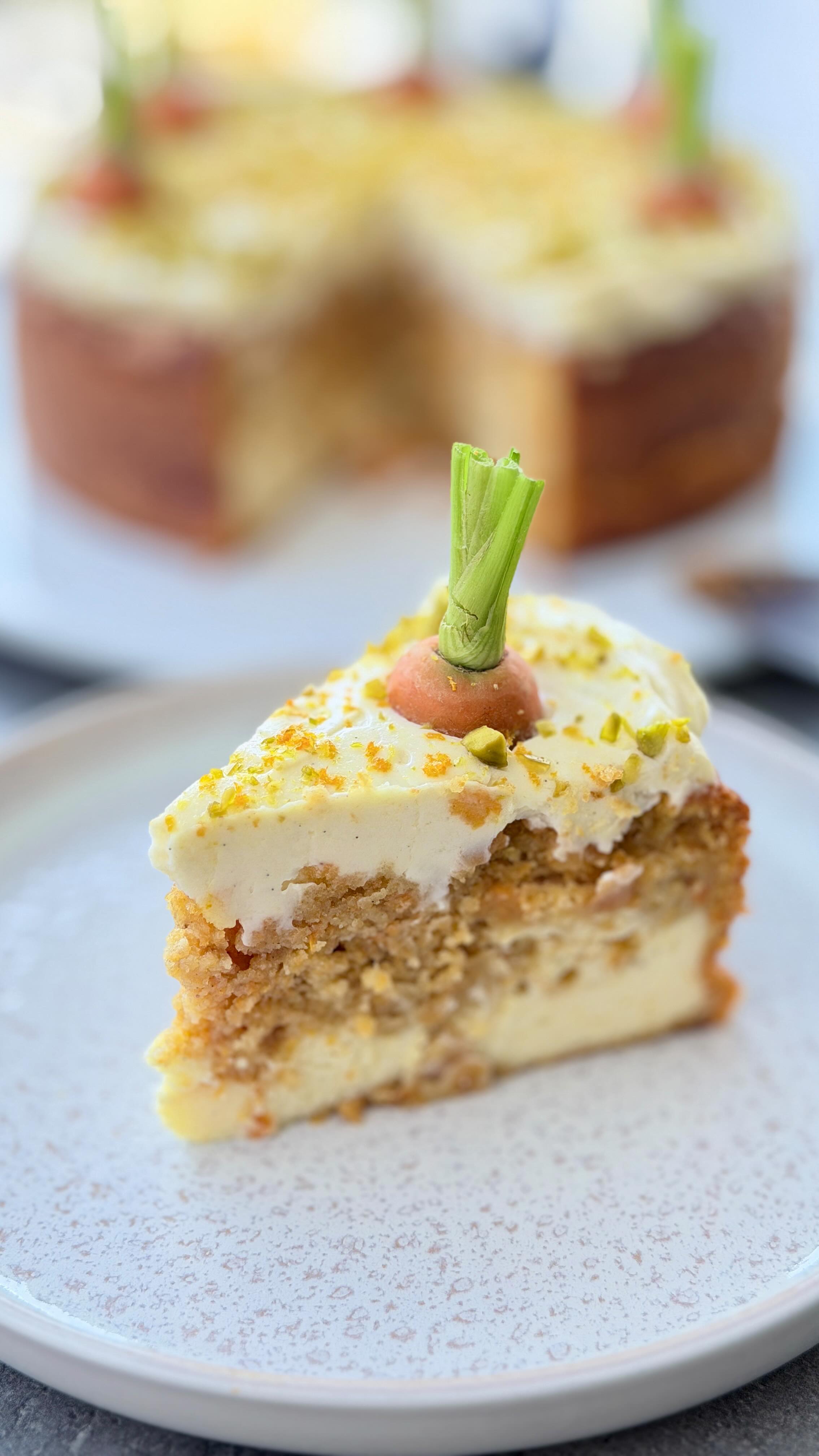 Ich teile meine Rezepte eigentlich nie…
Aber dieser Carrot Cheesecake ist zu gut, um ihn für mich zu behalten 🥕
Saftig. cremig. mit dieser leichten Orangennote… 🤯
👉 Schreib „REZEPT“ in die Kommentare und ich schicke es dir 💛
(nur bis Ostermontag)
#rezept #carrotcake🥕🍰 #freerecipes #cheesecake