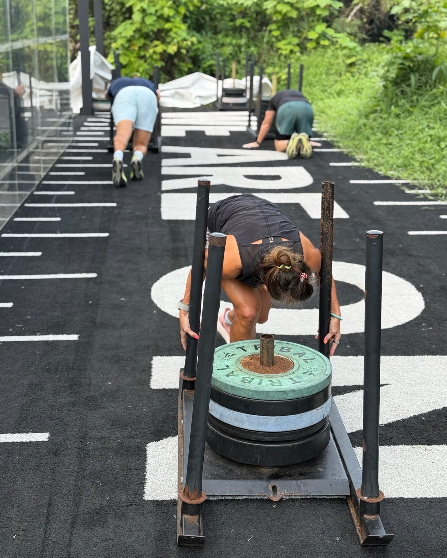 Everyone thinks theyโre readyโฆ until the sled.
Heavy, slow, unforgiving.
One of the hardest stations because it spikes your heart rate while draining your legs.
Whatโs YOUR hardest station?
#hyroxtraining #hyroxsg #weareone