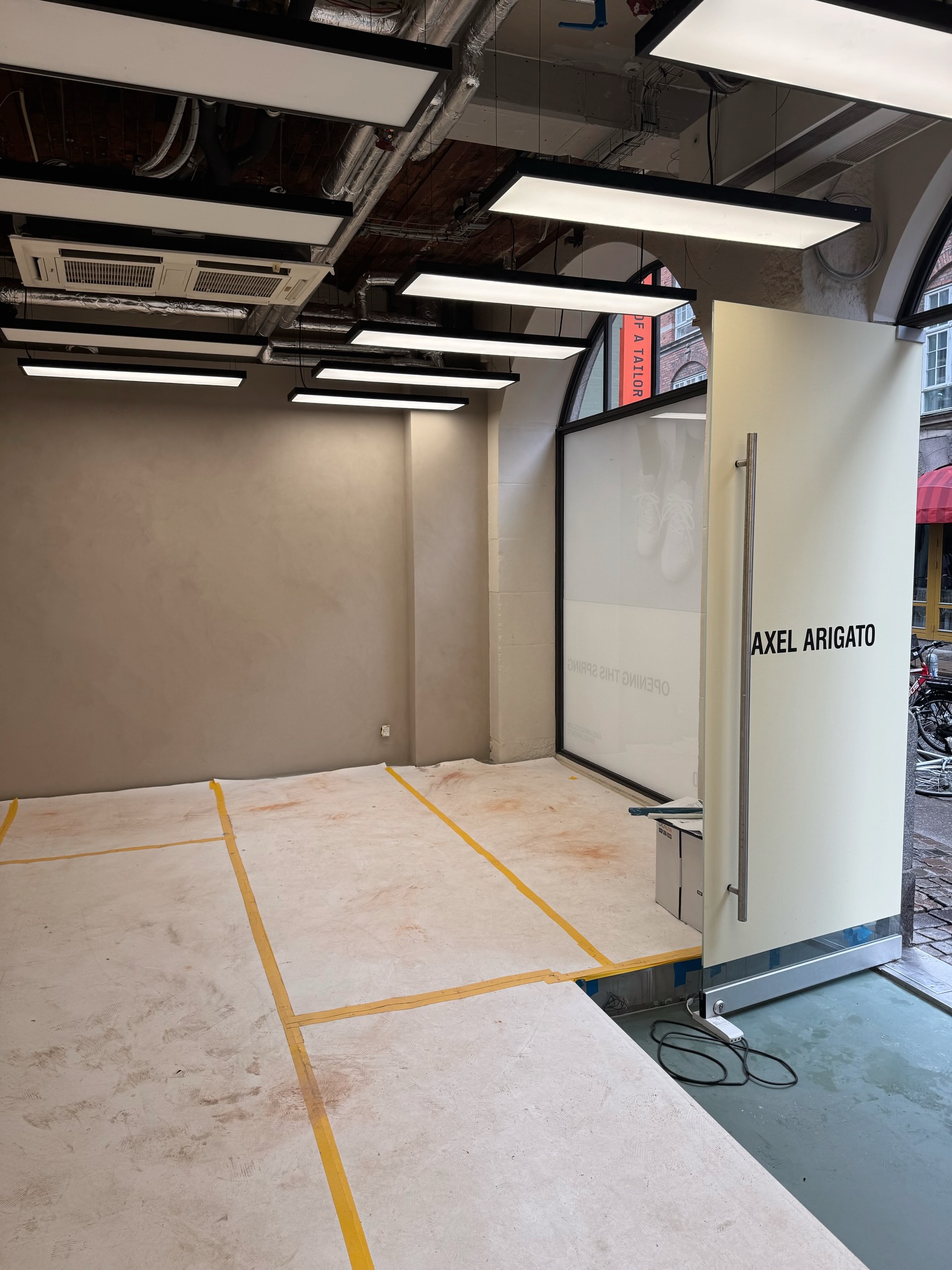 📍 Axel Arigato | Copenhagen
Mirrors. Lights. Microcement. Done.
😮💨🤌🏼
#AxelArigato #Microcement #NewStore #VividRetailSolutions