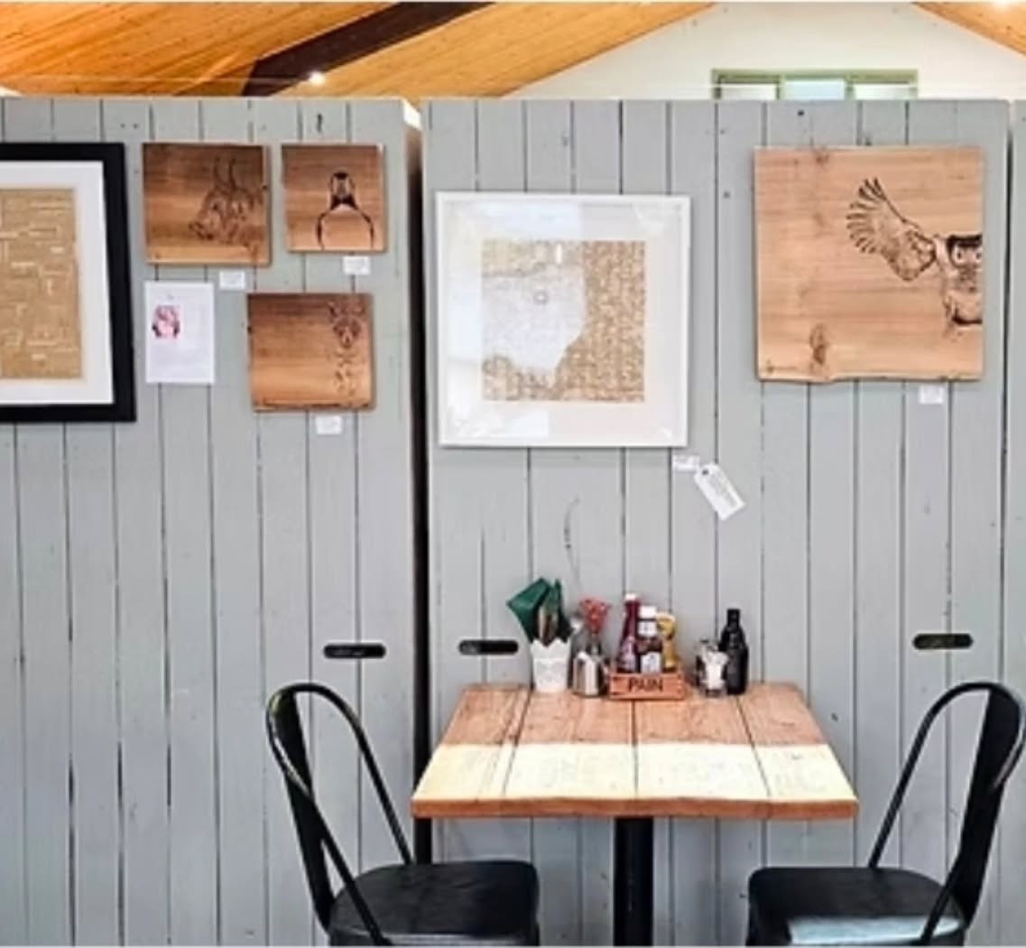 Do I Have A Shop?
๐ฑ I often get asked whether I have a shop, a physical shop that is, as opposed to my online store or in-person events that I attend. The short answer is yes, I do indeed have a physical store where customers can come and see my work. However, the longer answer is a little more complicated, involving a little story about the space and the community around it. Read more in the blog post, see the link in bio.