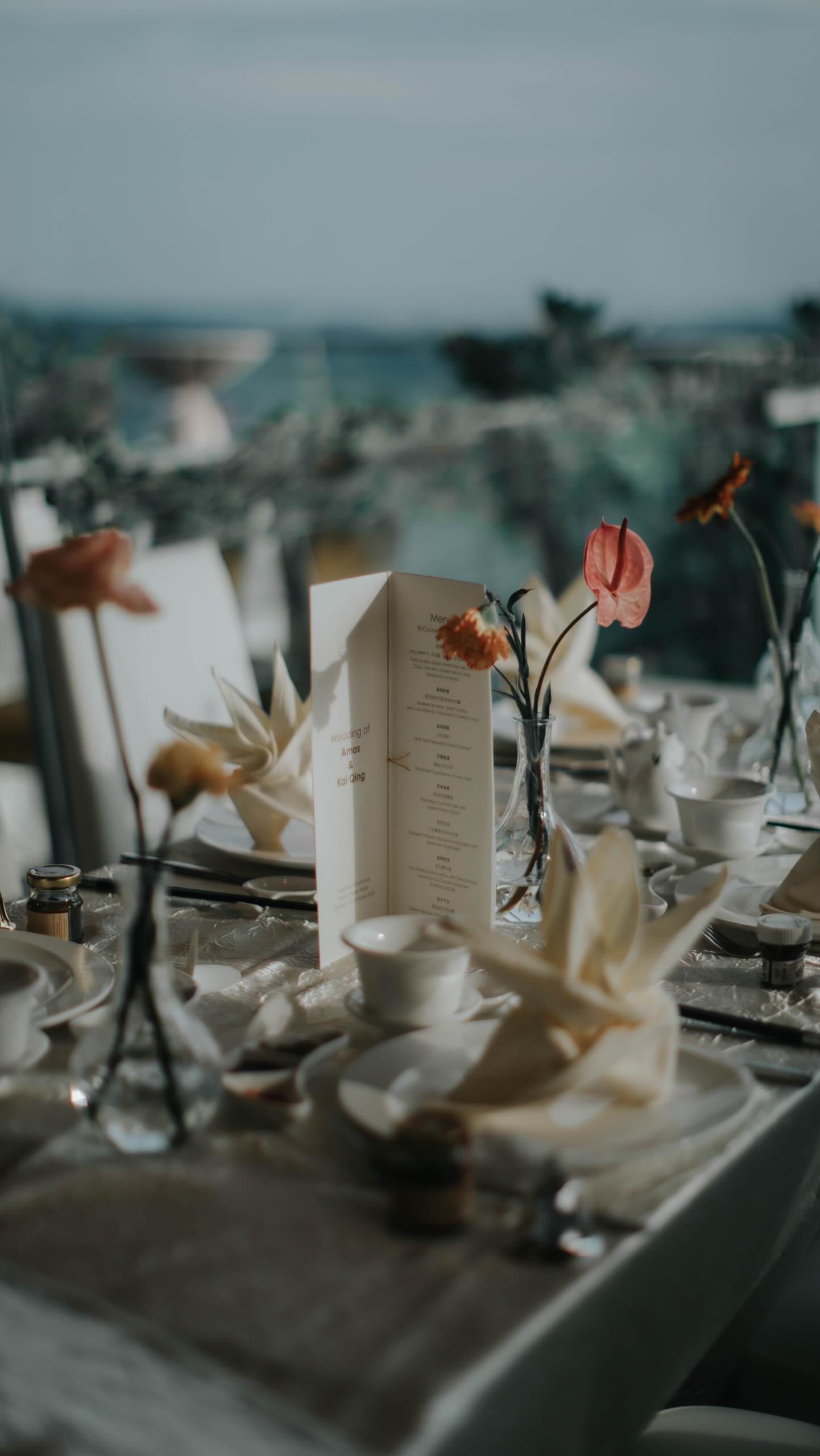 Dedicating this song to @kaaiqing & Amos 😗🫶🏻 thank you both for sharing your wedding joy with us. The loveliest people who trusted us throughout the wedding planning and especially on the actual day. We’re so grateful! We will wait for your mahjong invite 🫣🫢.
the team /
@itsalwaysasunday
@weddingcrafterssg
@annie.muasg
@musicaltouch.sg
@thestickercafesg
@mountfaberdining