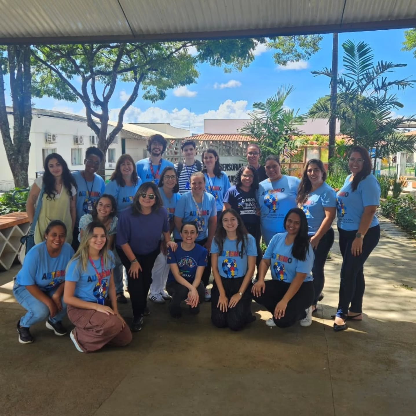 Comemorando o Dia Mundial da Conscientização do Autismo com a @apaefranca 💙