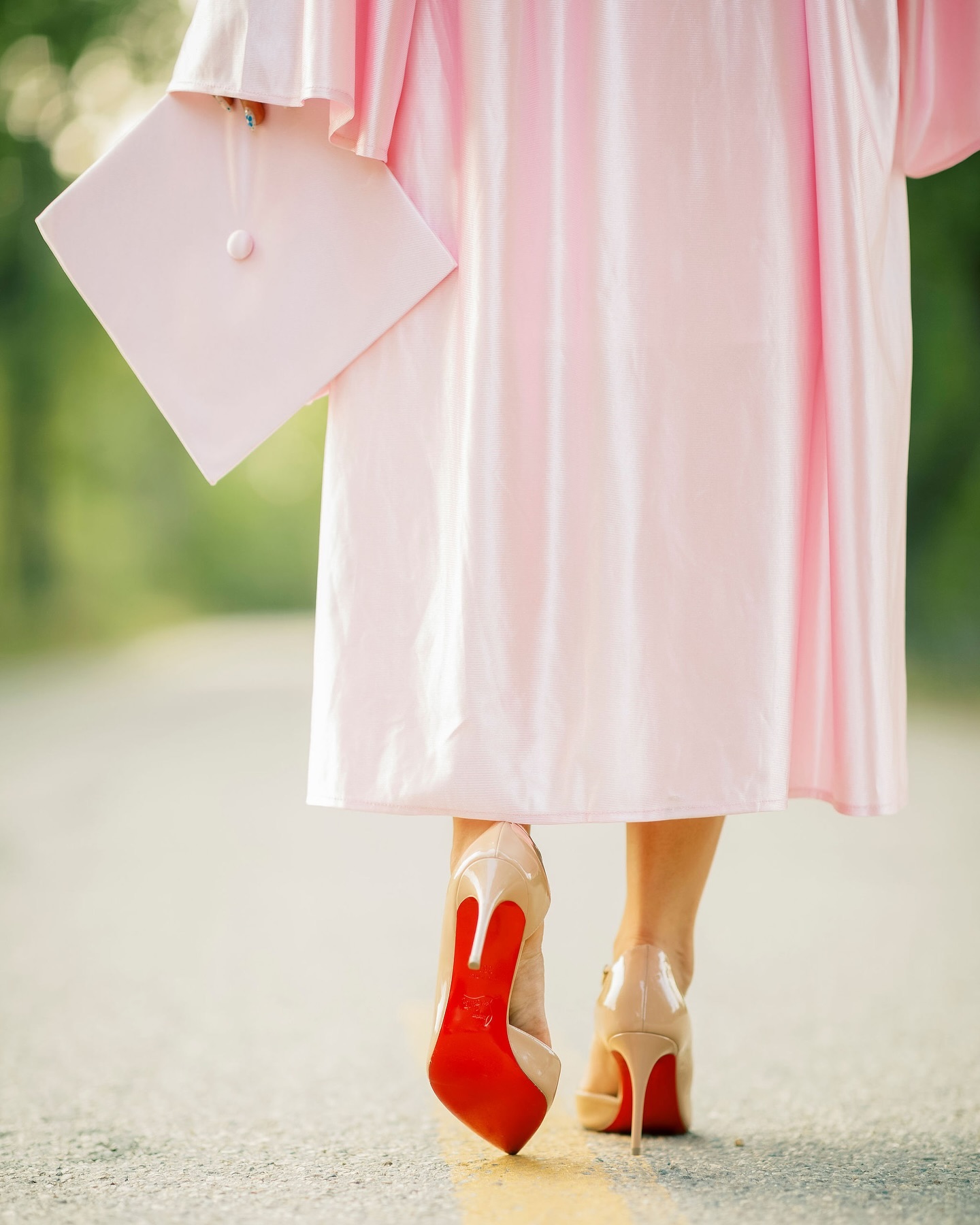 Walking into Senior Sunday with style!👠