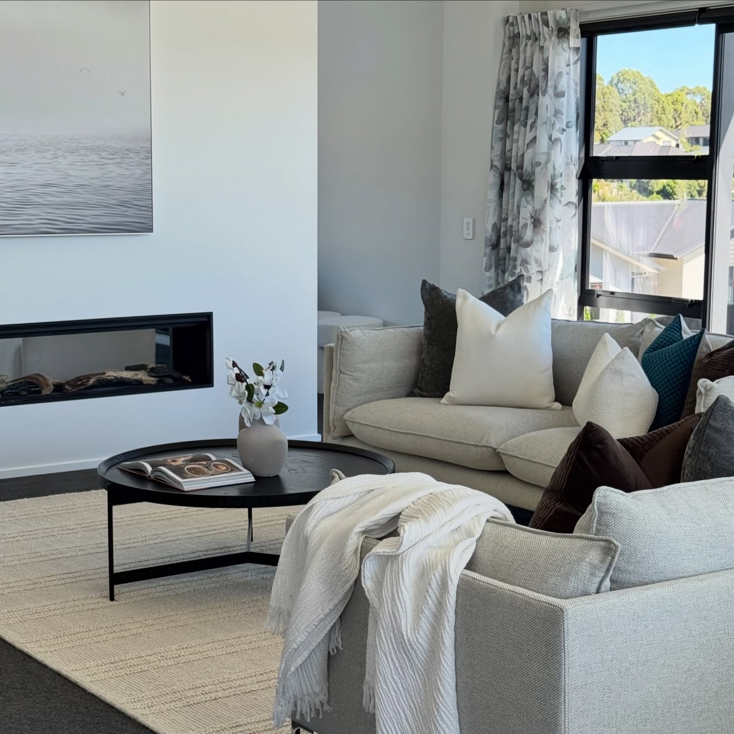 VIP | package
Add this on to your staging contract with us if you want:
✔️no excess in case of an insurance claim
✔️3 extra weeks
✔️outdoor table setting