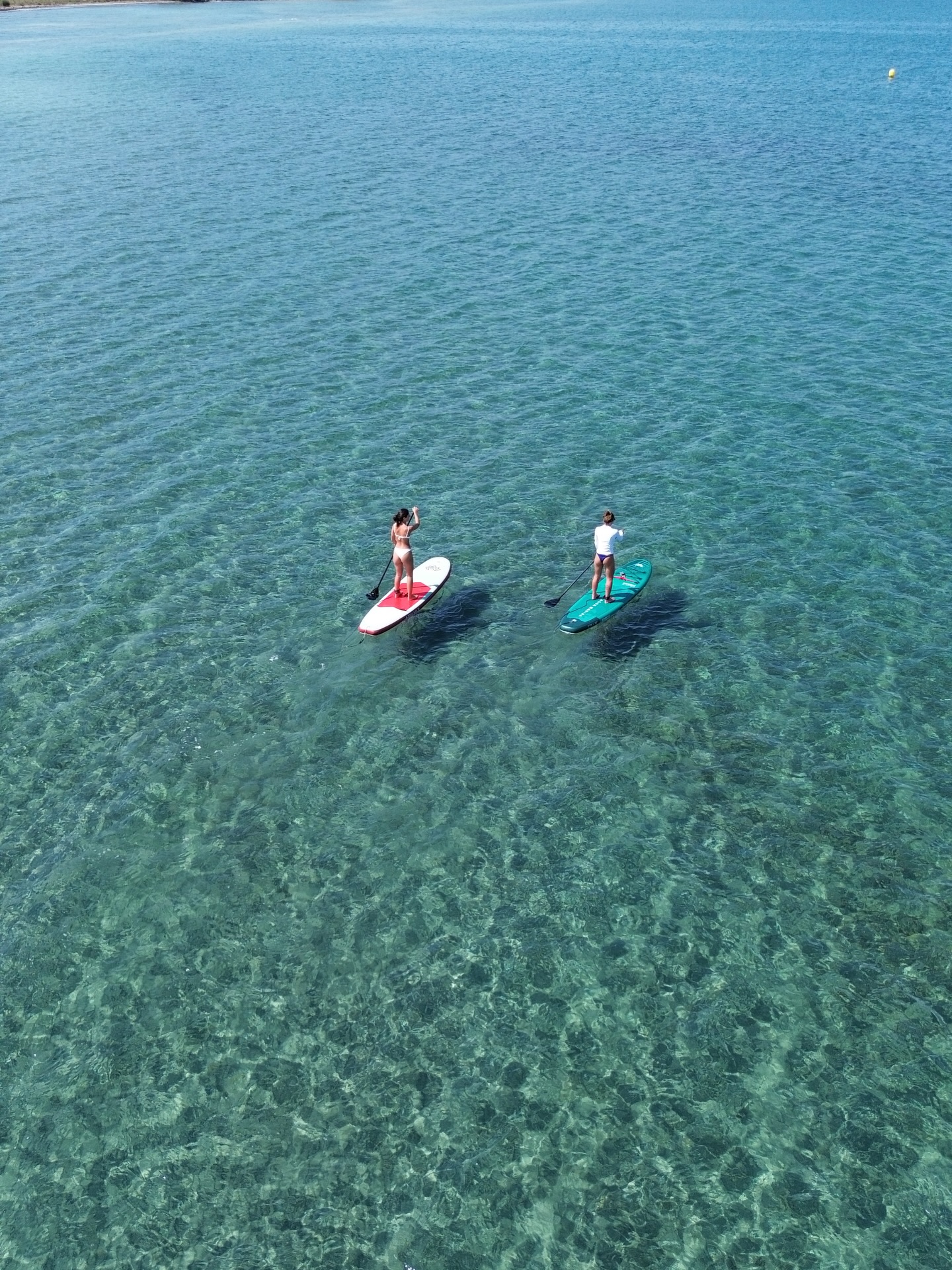 La paz de todas las mañanas en la bahía de Sa Marina.. ¿Qué esperas para vivirla tu también? #mallorca #paddleboardinglife #paddleboarding