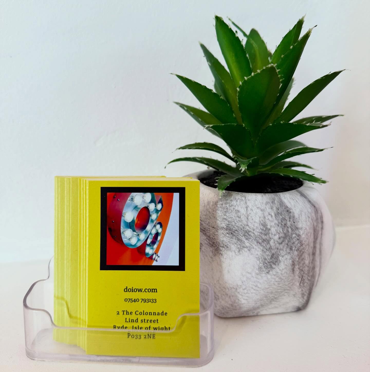 Wishing you all a very lovely weekend! #ryde #iow #isleofwight #hairsalon doiow.com 🧡