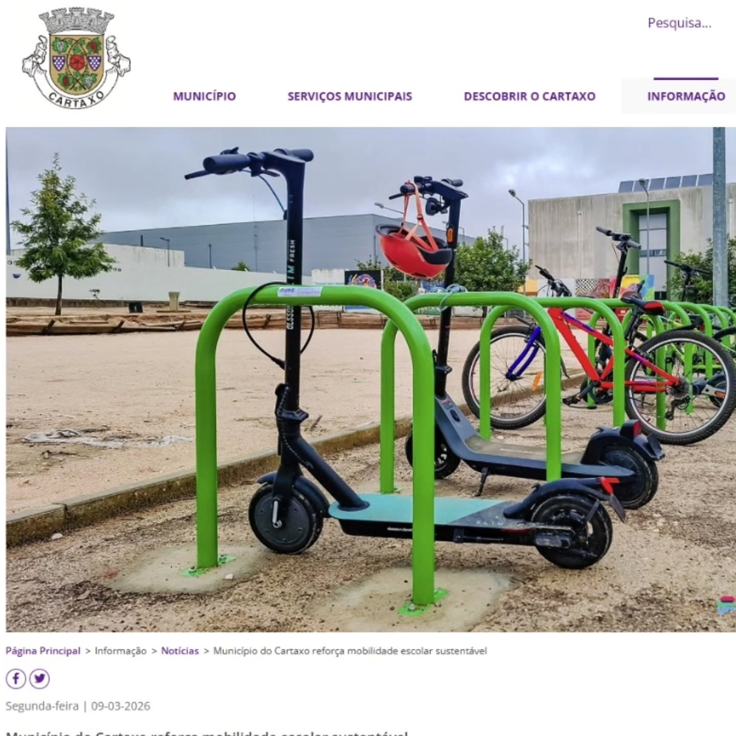 O futuro da mobilidade suave começa nas escolas.
É com enorme orgulho que vemos os nossos mobiliários urbanos da Biciway integrarem o projeto de mobilidade sustentável do Município do Cartaxo.
Mais do que infraestruturas, estamos a criar hábitos. Abrigos para bicicletas, pontos de carregamento e espaços pensados para incentivar uma nova geração a escolher caminhos mais saudáveis e conscientes 🌱
Este é um passo concreto para cidades mais verdes, mais humanas e mais preparadas para o futuro.
Porque pedalar hoje é transformar o amanhã.
#biciway #mobilidadesuave #cidadesdofuturo #urbandesign #cartaxo
https://www.cm-cartaxo.pt/informacao/noticias/item/1007-municipio-do-cartaxo-reforca-mobilidade-escolar-sustentavel
