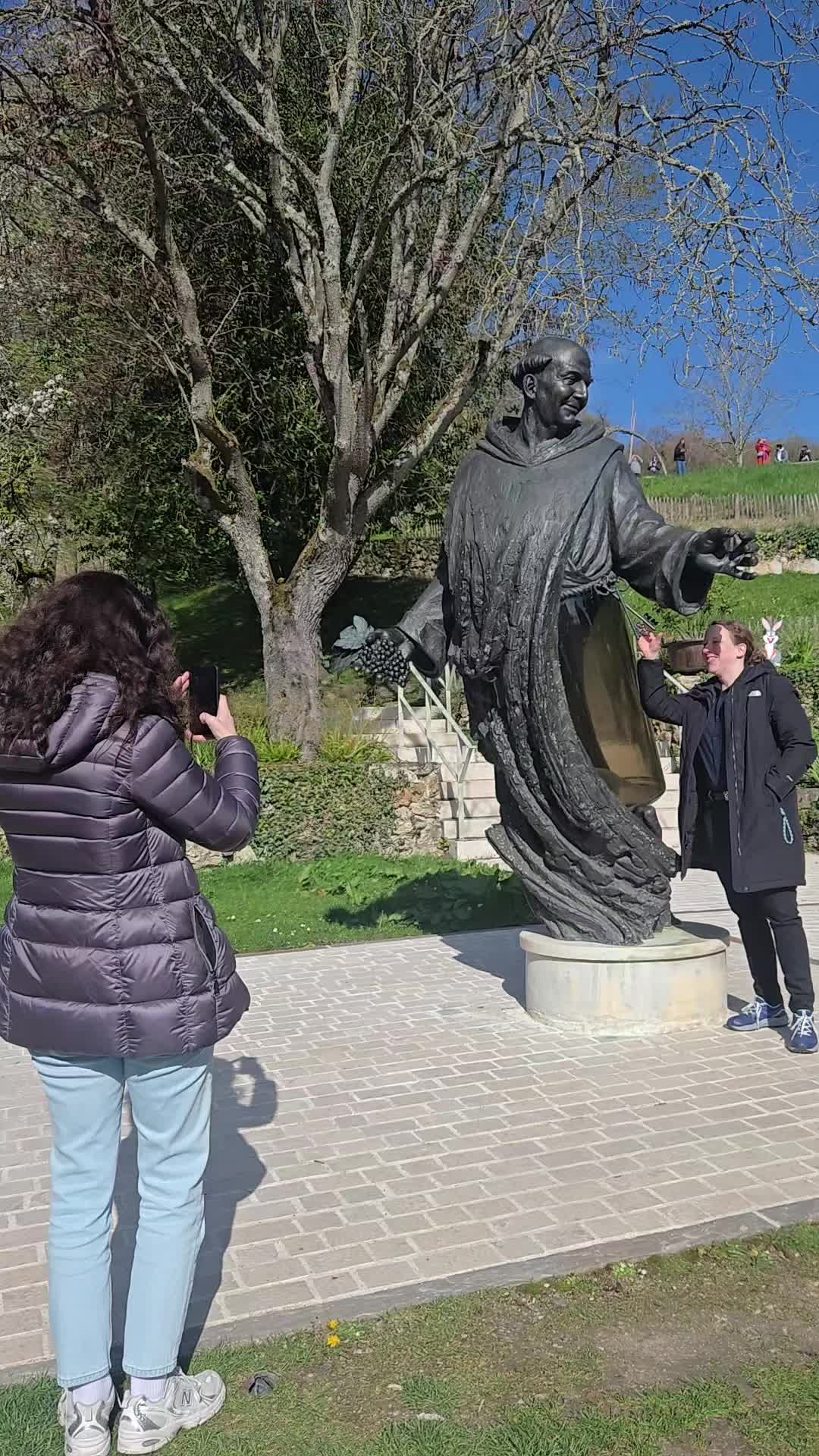 "‘Come quickly, I am tasting the stars!’ ✨ Dom Pérignon is expecting you. Experience the heritage, the cellar, and the soul of Champagne in the place where it all began.🥂 #DomPerignon #ChampagneLife #LuxuryTravel
#champagneluxurytrip
#toursinchampagne