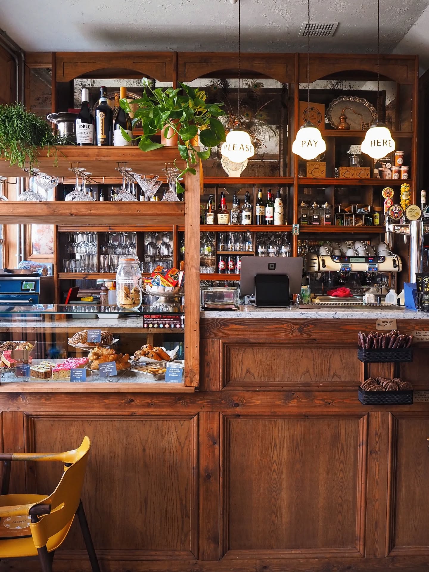 Cafe by day ☀️ Bar by night 🌙
📍Altrincham, Manchester.
Thursday 9am-9pm
Friday 9am-10pm
Saturday 9am-10pm
Sunday 9am-8pm
#decorinspiration #interiordesigninspo #vintageinteriors #altrincham #vintagedecor