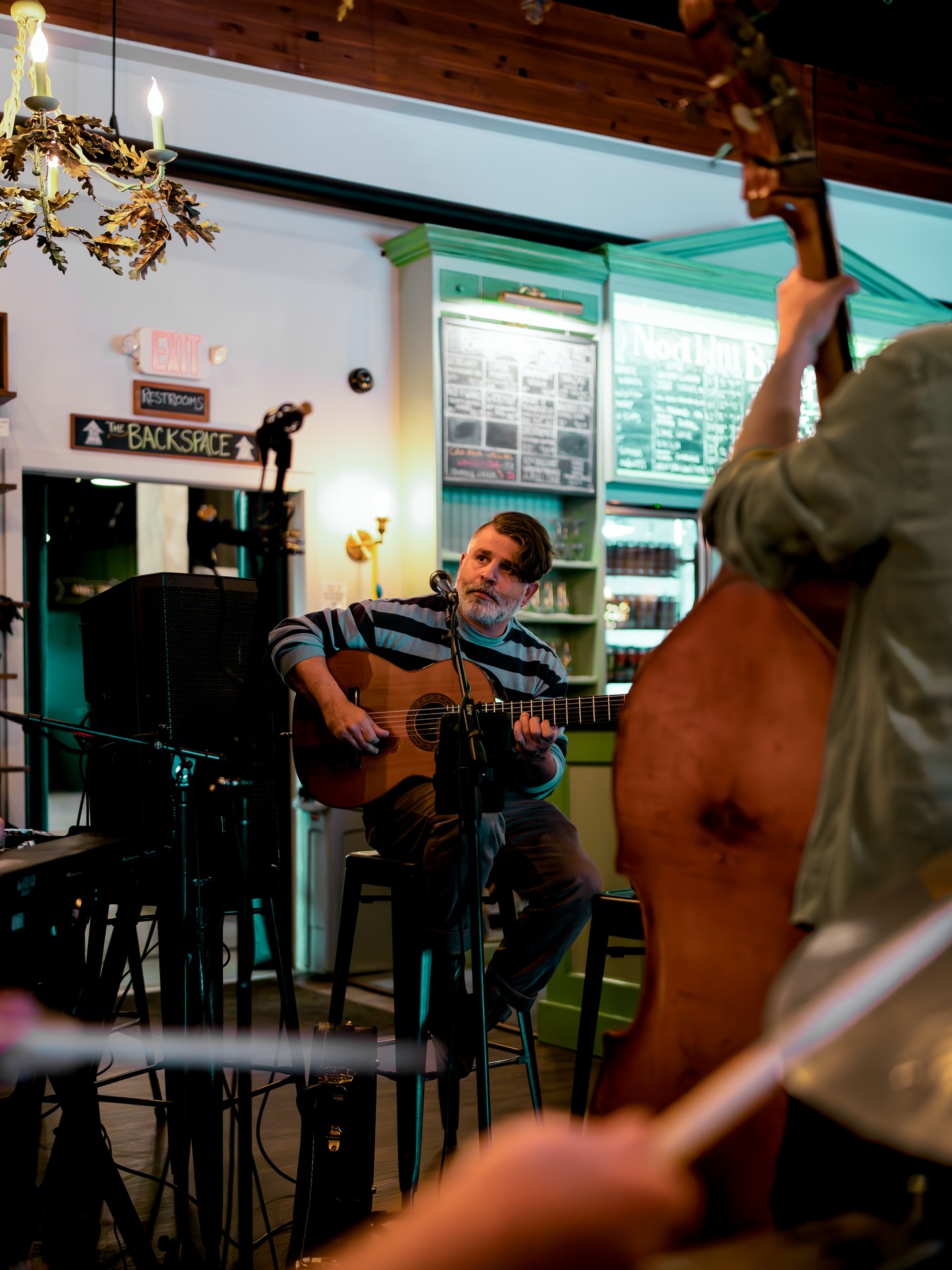 🍻🏀 Tonight we’re changing things up a bit! We will have our friends of @oldbobmusic jamming in the taproom at 6:30pm, and we will be opening the Backspace tonight for all you UConn fans to enjoy the game over a pint. It’s gonna be a fun night!