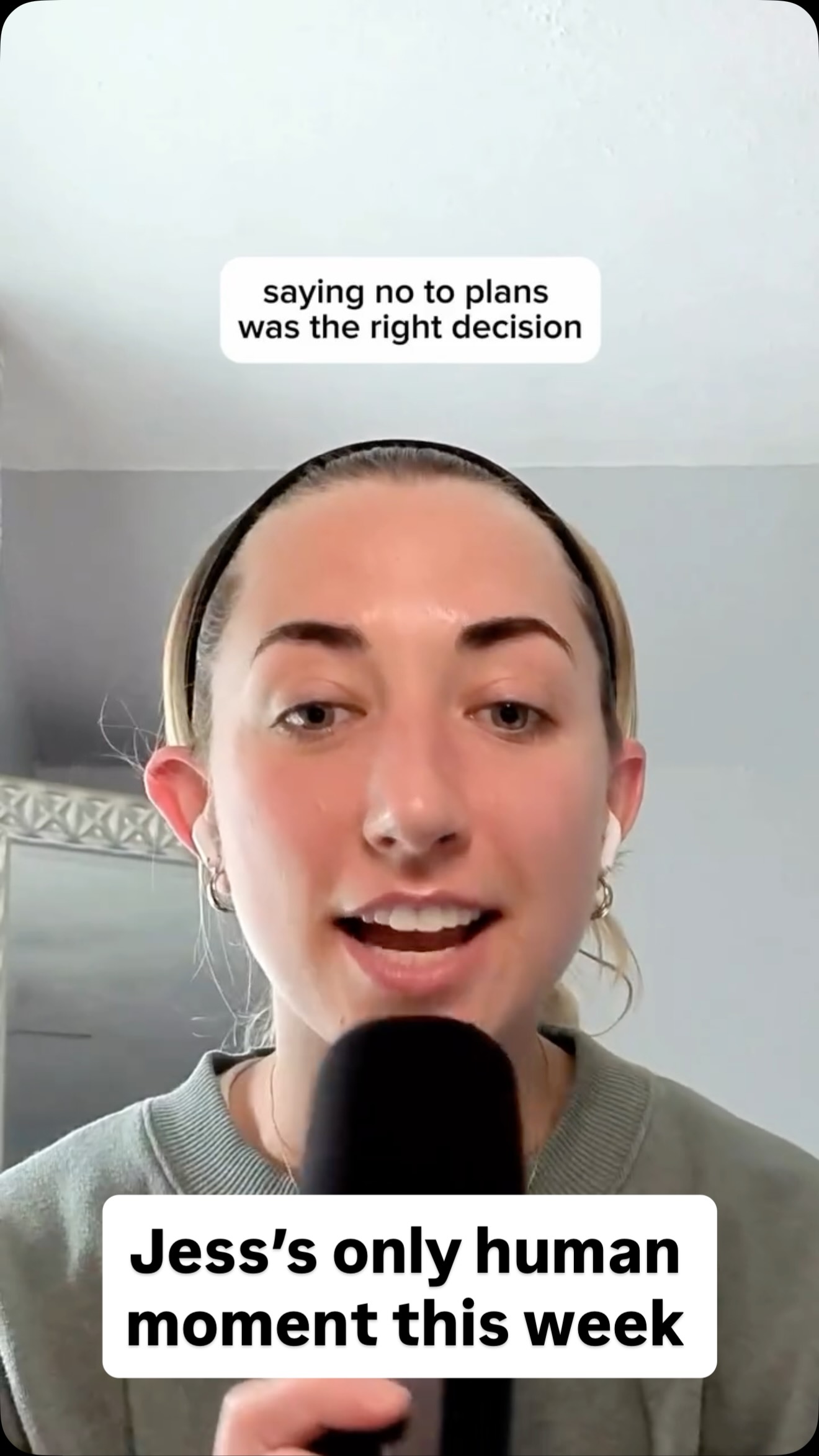 Jess’s only human moment this week- the podcast is back! Tune in every Monday to start your week off with a little dose of humanity😇