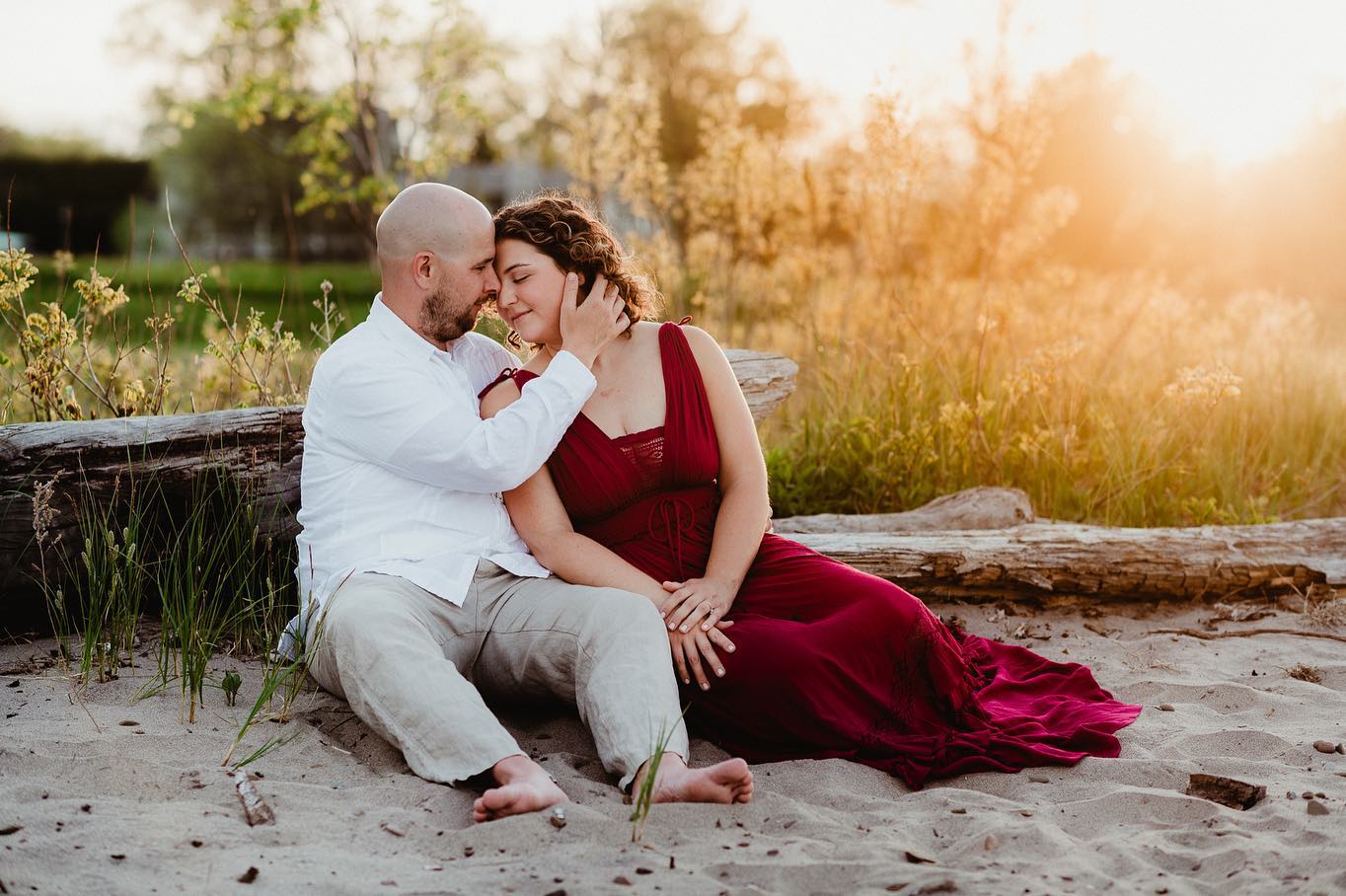 It was so much fun to meet this beautiful couple! The water was freezing but they were troopers! #rochesternyphotographer #lifestylephotographer #engagmentsession