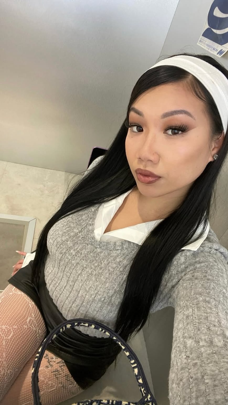 Choose your character 😈
#socialmediamanager #smm #websitedesigner #marketingagency #socialmediamarketing