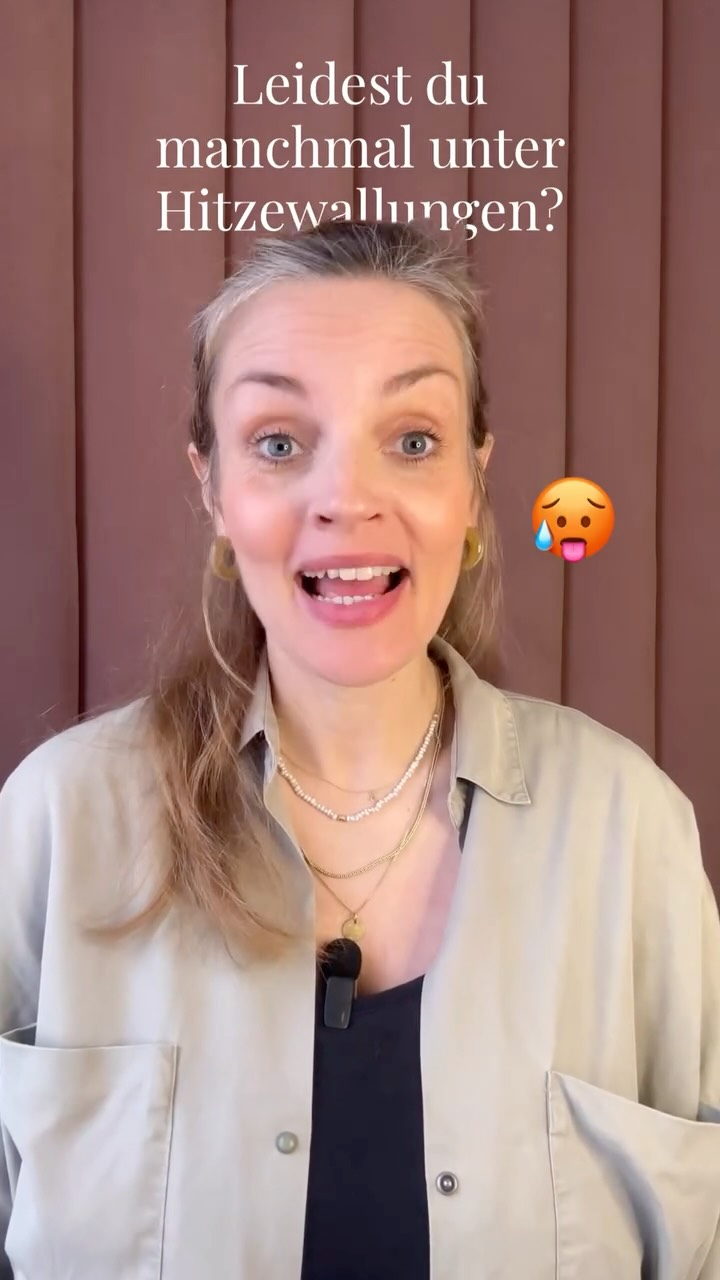 Hitzewallungen? ❤️🔥😖🥵🔥
Hier braucht es schnelle Abhilfe: ein kleiner Sprühstoß von unserem pflegenden Pitta Spray No. 02 mit selbstgemachtem Minzhydrolat wirkt Wunder und ist eine wahre Wohltat. Nicht nur im Sommer ☀️
Die kleine 30 ml Flasche passt perfekt in jede Handtasche 👜
#Menopause #hitzewallungen #hotflashes #ayurveda