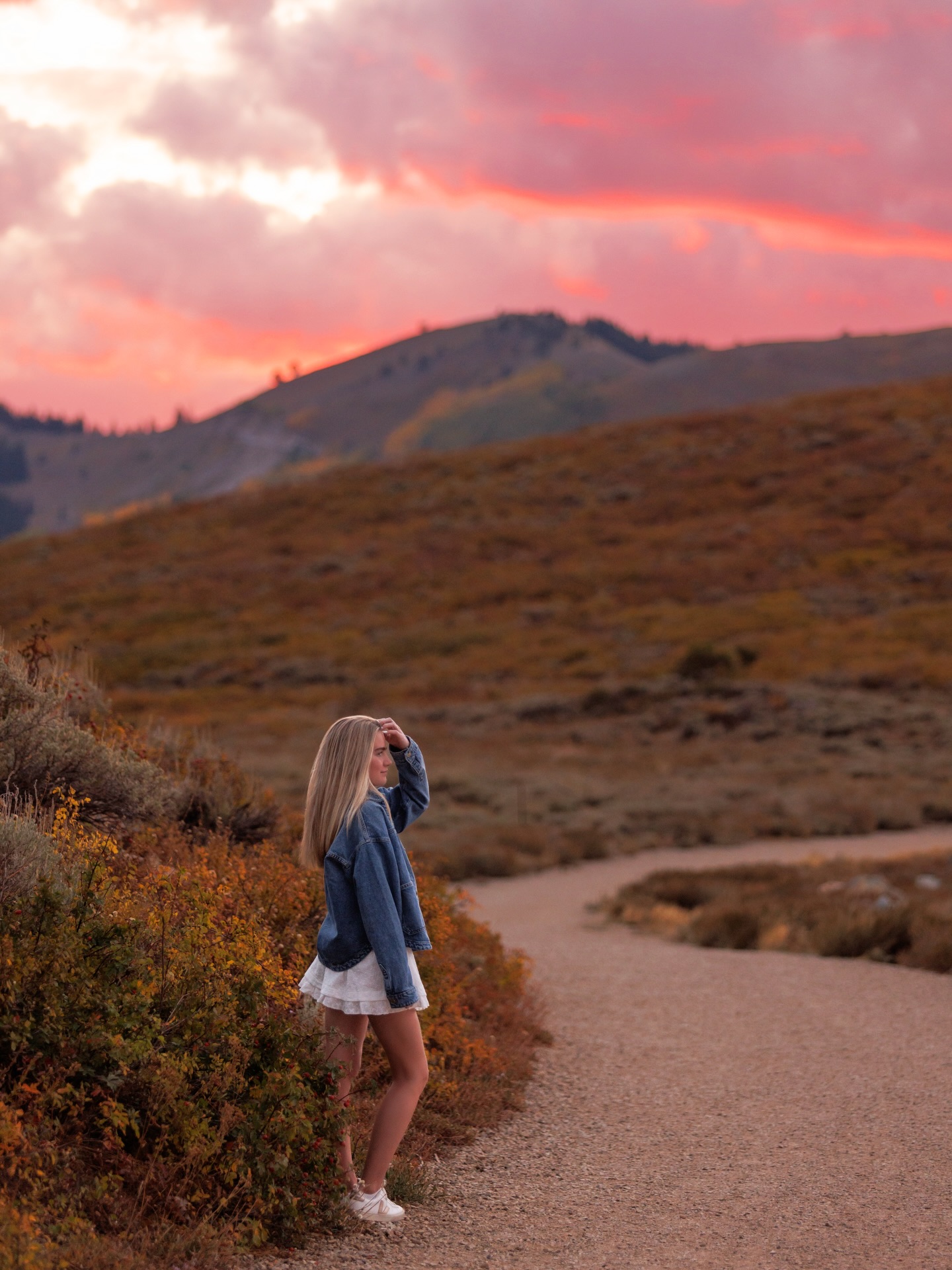 Who’s ready for fall sunset sessions? I am! 🙋♀️ sign up early to make sure you get a slot!
@jackiekent96 so stunning 😍