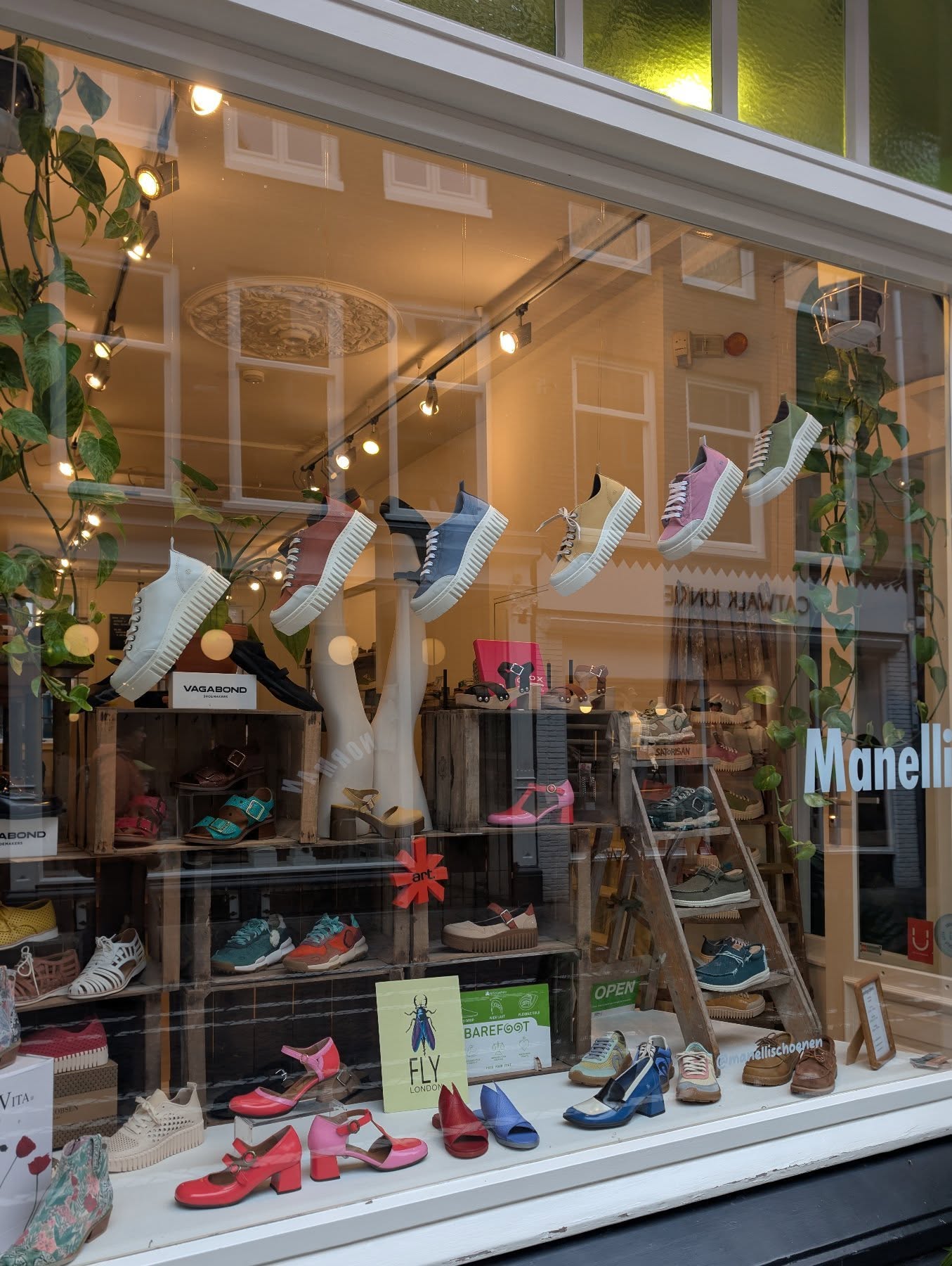 ๐๐ฐ๐ฐ๐ฅ ๐ด๐ฉ๐ฐ๐ฆ๐ด, ๐จ๐ฐ๐ฐ๐ฅ ๐ฎ๐ฐ๐ฐ๐ฅ
Op zoek naar iets leuks voor dit weekend? Wij hebben weer genoeg moois in de winkel staan ๐
Perfect om je outfit nรฉt dat beetje extra te geven.
Kom je gezellig langs?
MANELLI ๐ Zadelstraat 19, Utrecht
Zaterdag 10:00 uur - 17:00 uur
Pasen: gesloten
๐ฆWij verzenden ook, stuur ons gerust even een berichtje.