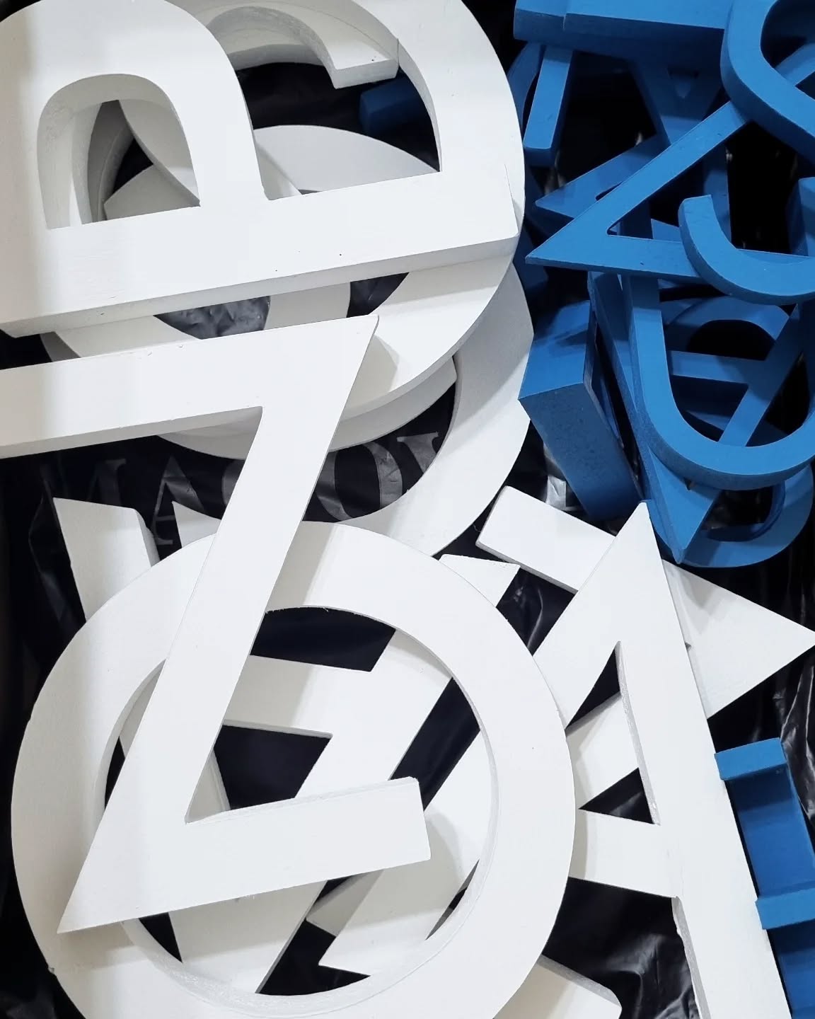 CORPÓREOS
Para @casa.capozzo