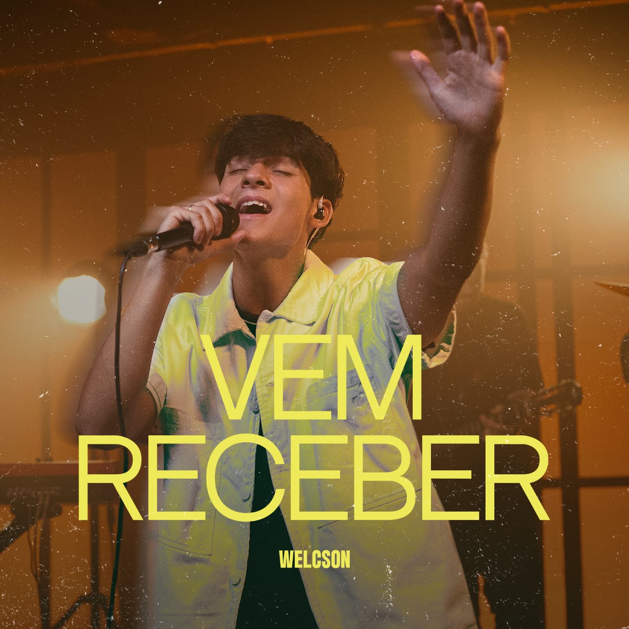 Welcson encerra seu projeto com a canção “Vem Receber”, inspirada no Salmo 23 — um convite à mesa preparada pelo Pai: fé renovada e a certeza de que nada faltará. Link in Bio #Welcson #VemReceber #MúsicaGospel #Salmo23 #Lançamento