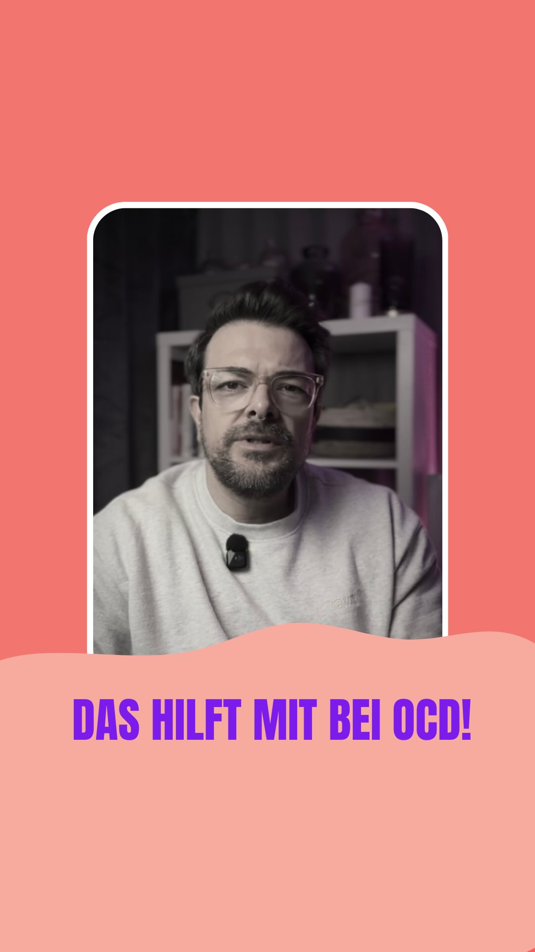 Grübeln fühlt sich oft wie Verantwortung an.
Als müsstest du nur lange genug nachdenken und dann wird es endlich klar.
Aber wenn du ehrlich bist:
Bringt es dich wirklich weiter… oder hält es dich nur fest?
Grübeln ist kein Problemlösen.
Es ist ein Ritual, das dir kurzfristig Ruhe verspricht
und dich langfristig tiefer reinzieht.
Vielleicht geht es heute nicht darum, die perfekte Antwort zu finden.
Sondern zu merken: „Ah… da ist wieder das Grübelritual.“
Und dann bewusst auszusteigen. Auch wenn es sich ungewohnt anfühlt.
Du musst nicht alles zu Ende denken, um weiterzugehen.
Wenn du deine typischen Grübel-Trigger erkennen und einen klaren Ausstiegssatz haben willst, schreib mir „GRÜBEL“ per DM.
#zwangsgedanken #grübeln #ocd #zwangsstörung #mentalegesundheit
❤️ Disclaimer
Ich spreche hier aus meiner eigenen Erfahrung mit Zwängen und dem, was mir auf meinem Weg geholfen hat. Das ersetzt keine professionelle Diagnose oder Therapie. Wenn du merkst, dass dich deine Symptome stark belasten oder du unsicher bist, hol dir bitte Unterstützung bei Fachleuten, die dafür ausgebildet sind. Meine Inhalte sollen Orientierung geben, Mut machen und das Gefühl vermitteln, dass du mit all dem nicht alleine bist – sie sind aber keine Behandlung und auch keine Anleitung für therapeutische Entscheidungen.
Hast du das Gefühl, dass dein Grübeln dir eher Sicherheit gibt – oder dich festhält?