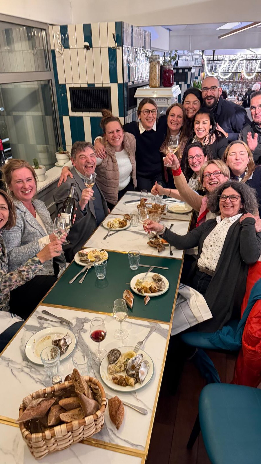 Ils étaient là au salon des vins du Chai 2026 ! Merci les amis 🫶🏻
Psst… leurs bouteilles sont disponibles en boutique 🍷
#salonduvin #vigneron #degustation #vin #pau
@domaine_bellegarde @brasserieaussau @lionelosmin @clos_de_lanhel @m_chapoutier @aixrose.official @chateau_thieuley @domainesergelaloue @damptfreres @atelier_hugues_laborde @jarnoterie @mourguesdugres @domaine_la_monardiere @combellaserre @alexfoillard @domaine_chaume_arnaud