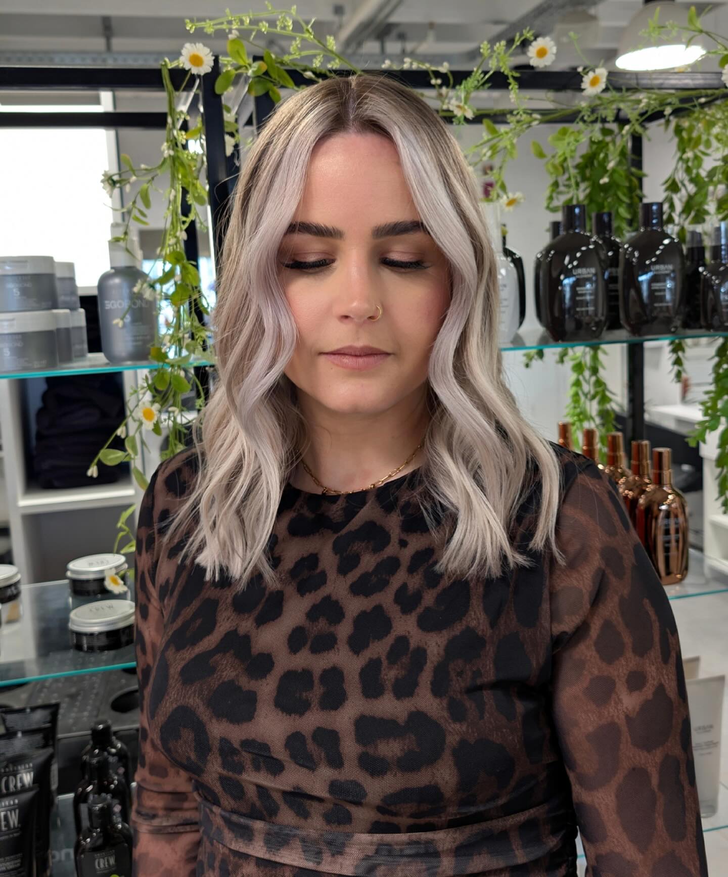 ✨ Les cheveux de vos rêves sont possibles avec nous ✨
📍Ryanhair Schifflange
💇🏻♀️Par Axelle
#luxembourg #balayage #coiffure #hairstylist