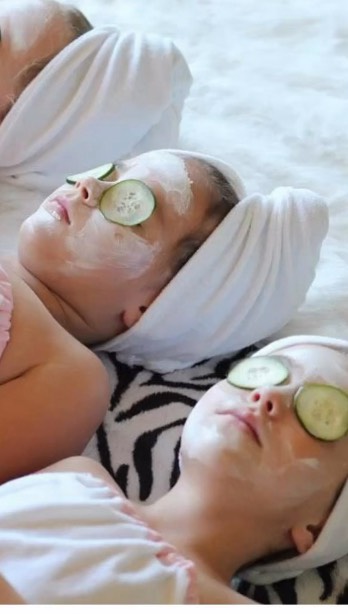 🐣 Påskeinformasjon & eksklusive tilbud 🐣
Vi holder stengt i påsken og er tilbake med ordinære åpningstider fra 7. april.
I mellomtiden kan du sikre deg en av våre begrensede kampanjetimer hos Nikoline – perfekt for deg som vil unne deg litt ekstra etter påske.
✨ Klassisk fotpleie
✨ Voksing
✨ Brasiliansk voksing
⚠️ Begrenset antall timer tilgjengelig
Husk også at vi normalt har langåpent onsdag–fredag kl. 09:00–20:00, slik at du enkelt kan finne en tid som passer.
🔥 Grip sjansen – book nå
Hos Lillehammer Spa
🐣 Easter hours & exclusive offers 🐣
We will be closed during Easter and reopen with normal opening hours from April 7th.
In the meantime, you can secure one of our limited campaign appointments with Nikoline – perfect for treating yourself after the holidays.
✨ Classic foot care
✨ Waxing
✨ Brazilian waxing
⚠️ Limited availability
We also offer extended hours Wednesday–Friday from 09:00–20:00, making it easy to find a time that suits you.
🔥 Don’t miss out – book now
At Lillehammer Spa
www.lillehammerspa.no#lillehammerspa #wellness #massage #pedicure #beautyexpert