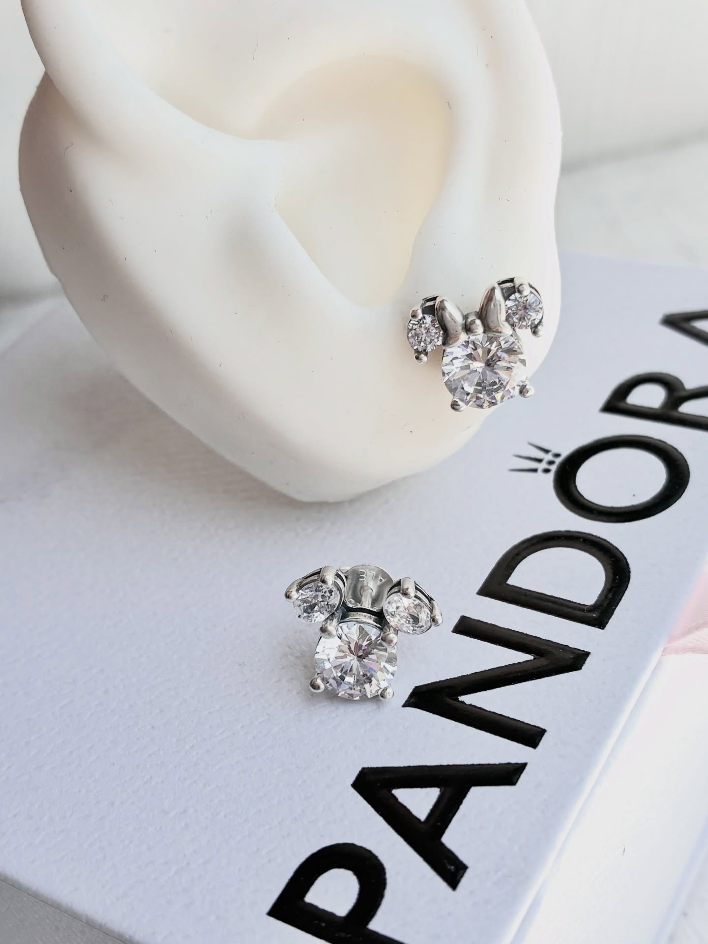 🚨 LOS ARETES MÁS PEDIDOS YA ESTÁN AQUÍ 🚨
(de tu marca fav “pan” 😏✨)
Y sí… son esos que SIEMPRE se agotan 😭💖
Los que tus clientas ven y dicen “los quiero” sin pensarlo dos veces
Si estás buscando piezas que se vendan rápido y te dejen buena ganancia…
👉 ESTO es lo que necesitas en tu inventario
⚠️ Pero ojo: hay pocas piezas y no se van a reponer pronto
Las que apartan primero… GANAN
💸 Ideales para vender y recuperar tu inversión rápido
📲 Escríbenos y asegura los tuyos antes de que se terminen
✨ No esperes a que te los ganen…
#PanStyle #AretesEnTendencia #MayoreoJoyeria #Emprendedoras #VentaSegura JoyeriaQueSeVende FOMO NoTeQuedesSinEllos 💞