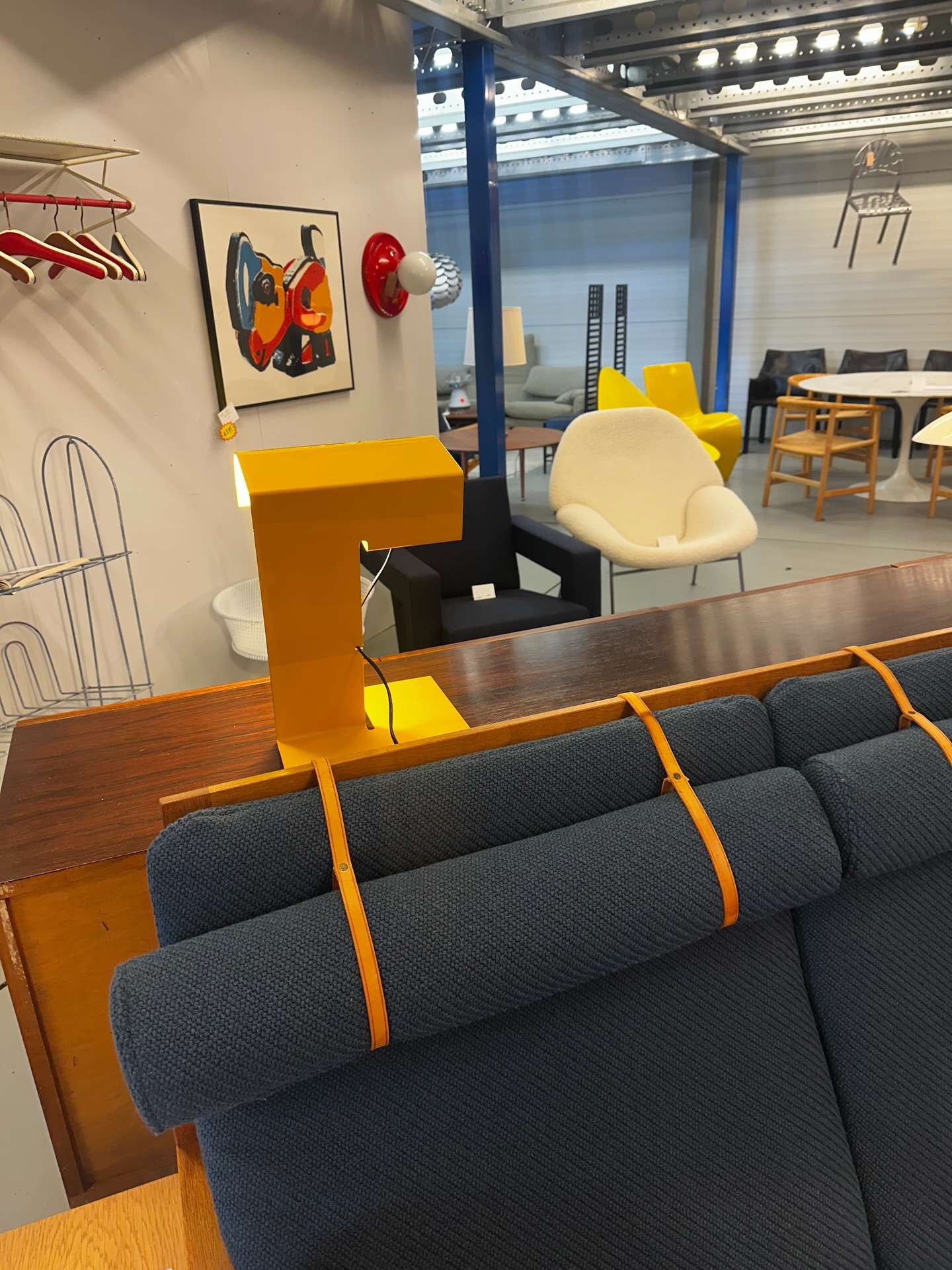 This Saturday, April 11, Tony’s Garage will be closed due to Design Icons Amsterdam. But no worries — you can find us there instead! 👀 Will you come visit us?